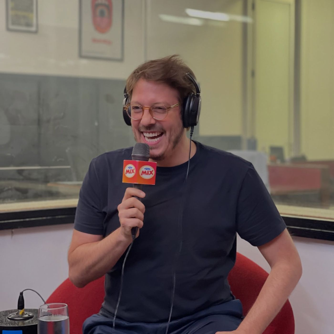 10.04.26 - Que História É Essa, Porchat? (part. Fábio Porchat)