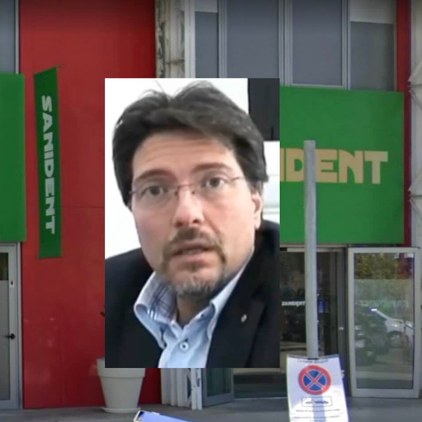 Sanident Fuorigrotta, fuga con l'anticipo: pazienti senza impianti sporgono denuncia episode artwork