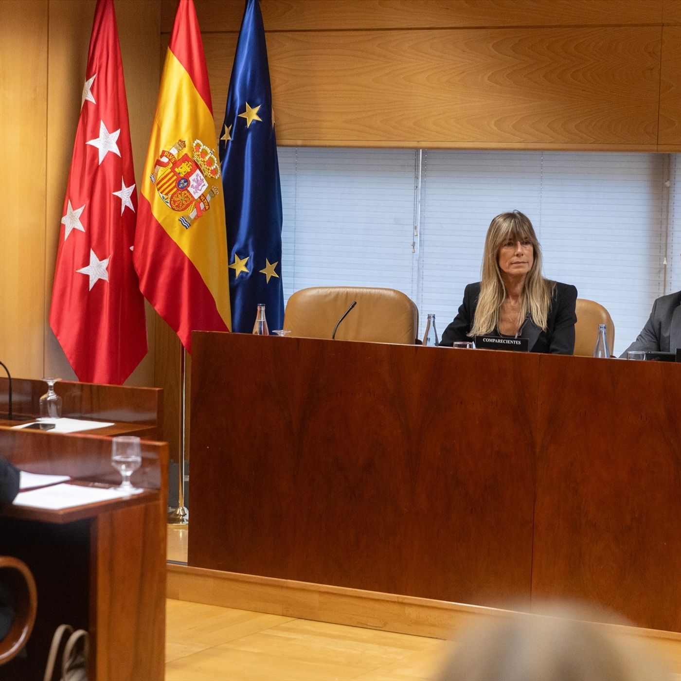 Resumen de prensa: El juez Peinado sigue la pista del dinero, investiga las cuentas de Begoña