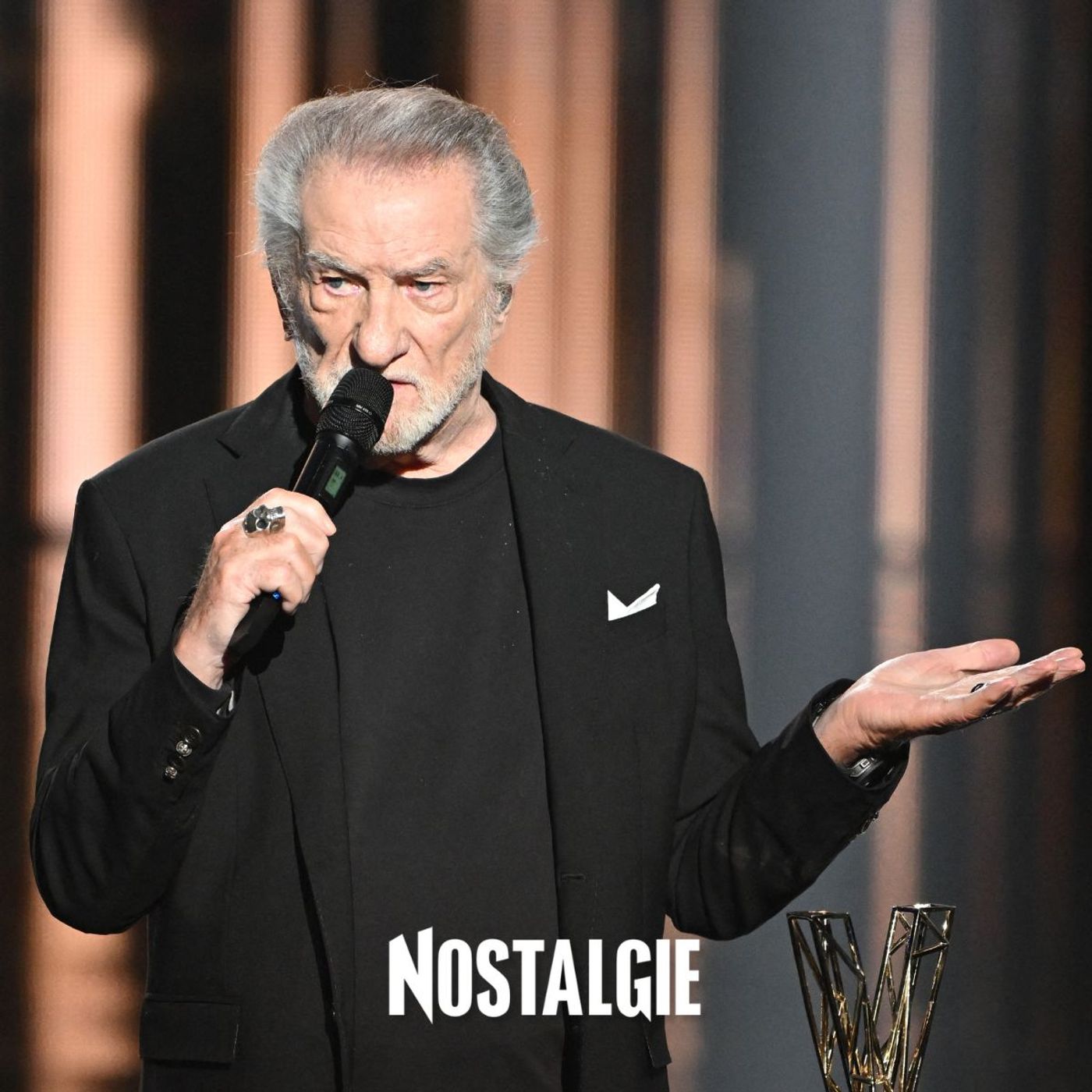 Eddy Mitchell réédite l'album Amigos avec plusieurs inédits