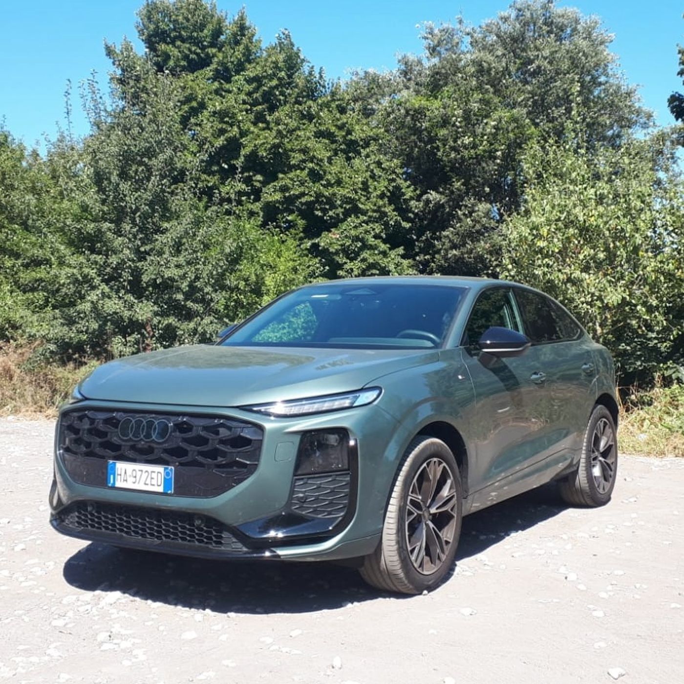 Audi Q3 Sportback TDI S tronic - Test drive del SUV coupé diesel tra comfort, efficienza e dinamica episode artwork