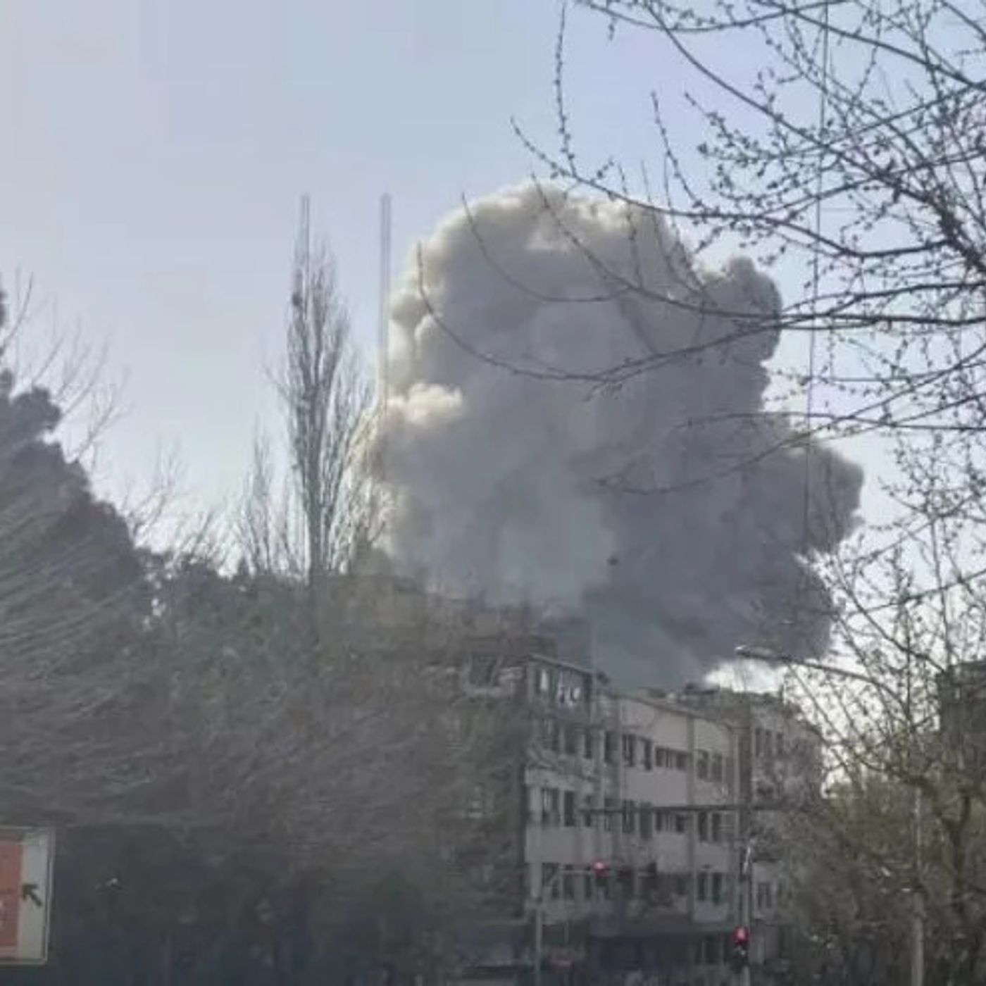 Iran threatens to block more trade routes as US launches fresh strikes