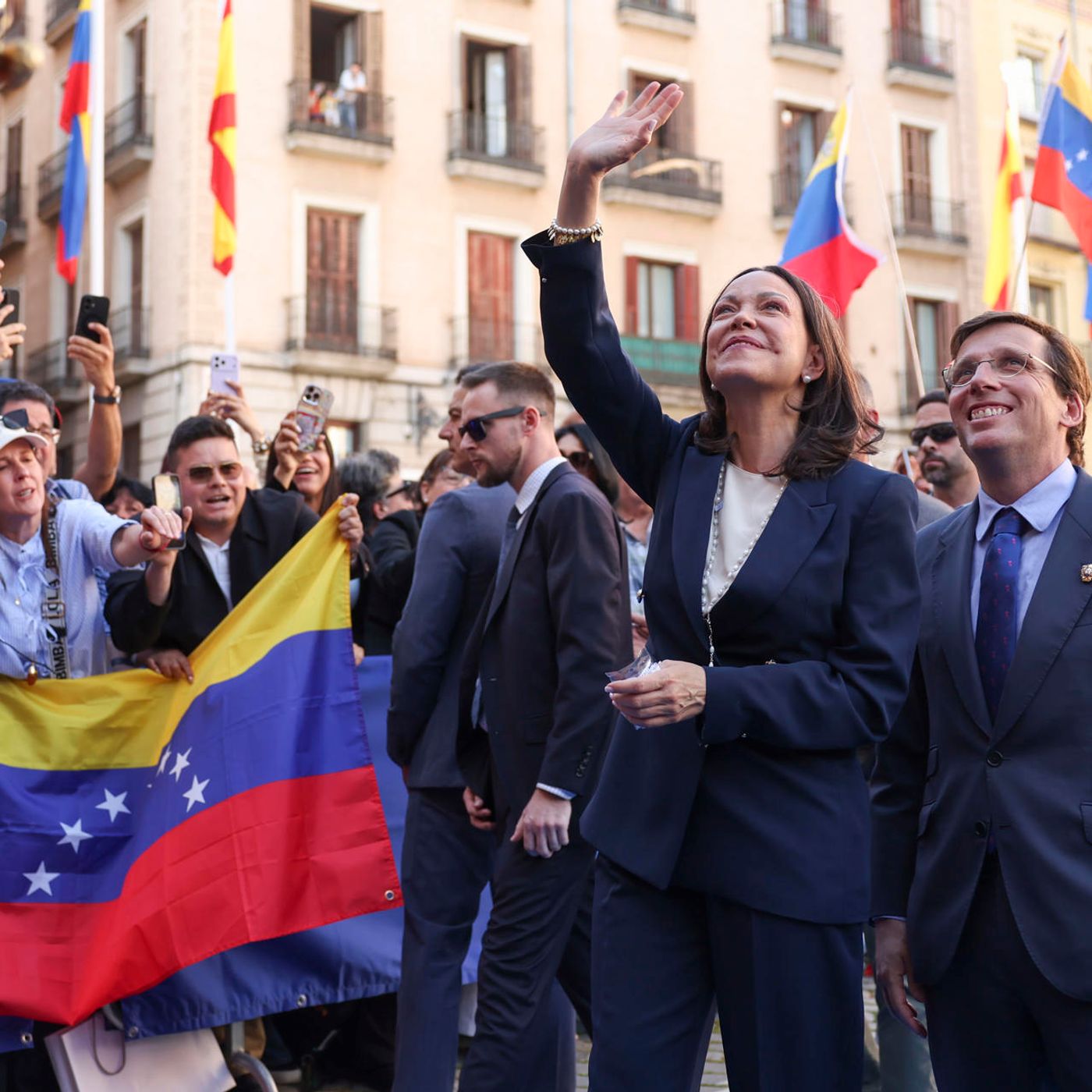Almeida tras recibir a María Corina Machado: "Unos están con los vínculos de Zapatero y otros con la libertad"