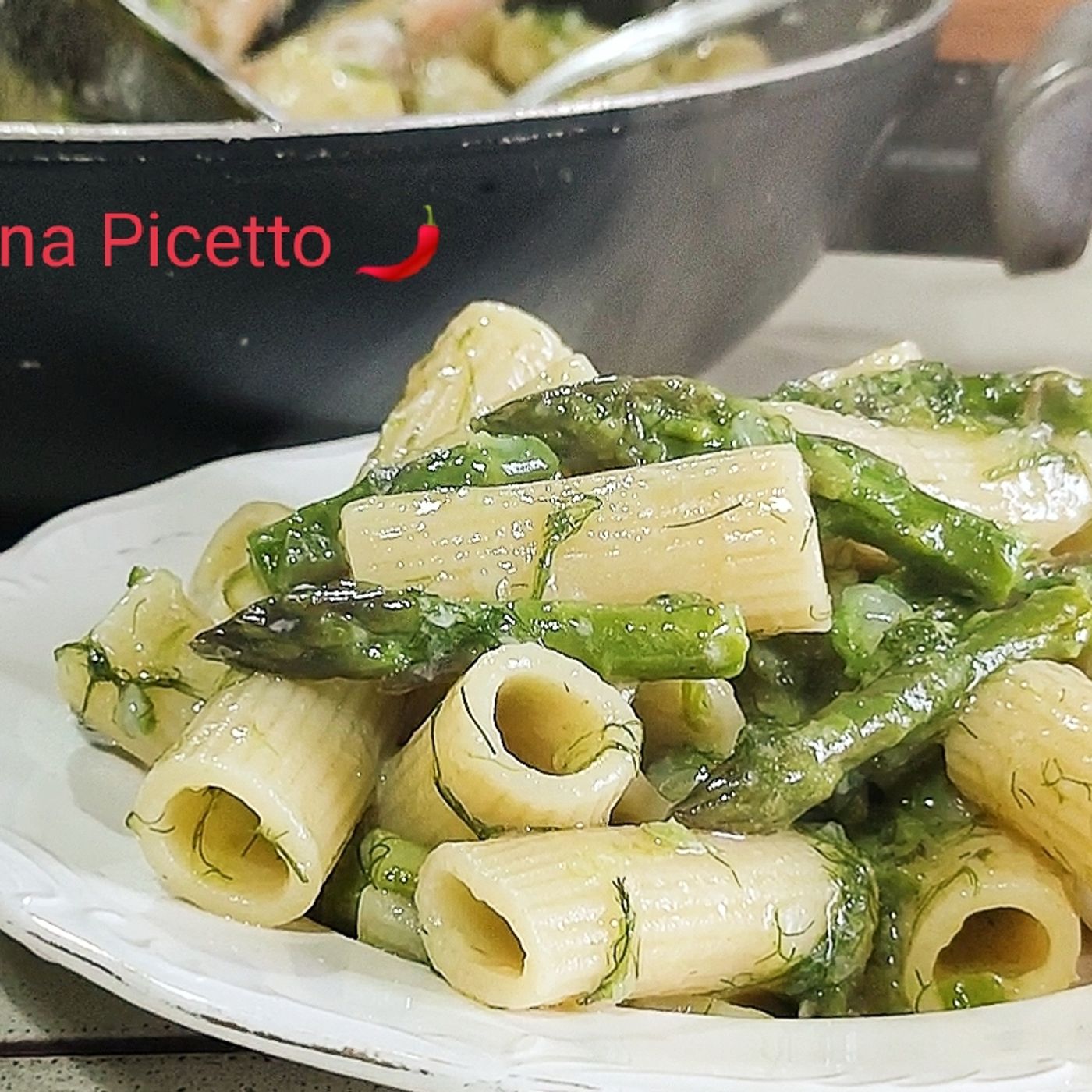 Pasta con asparagi coltivati o selvatici cremosa e saporita: ricetta della nonna facile e veloce episode artwork