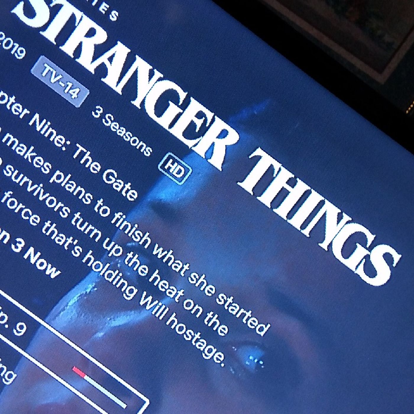 STRANGER THINGS ///QotD/// Talking About The S T R A N G E S T THINGS pt. 1?