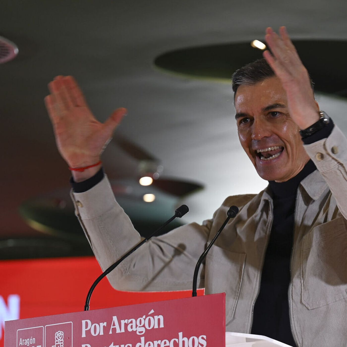 Federico a las 7: Sánchez tapa 46 muertos con una legalización masiva de inmigrantes