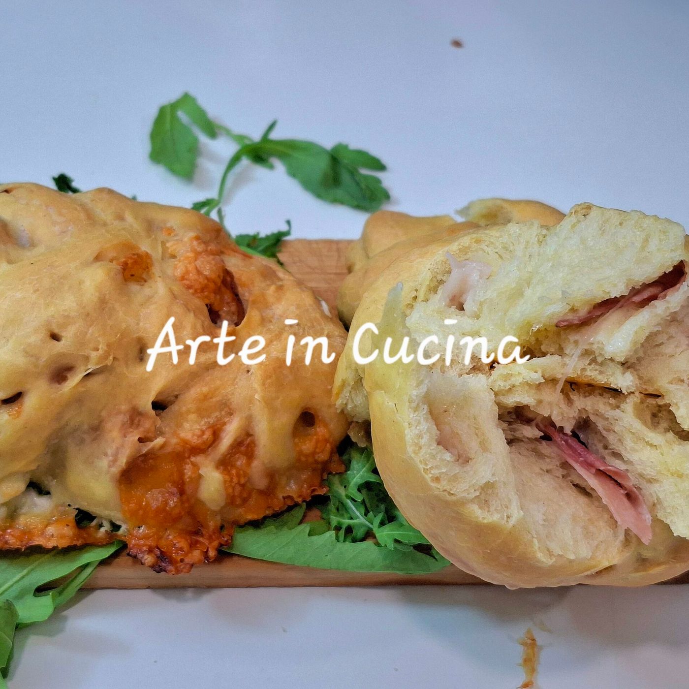 Brioche intrecciate speck e provola