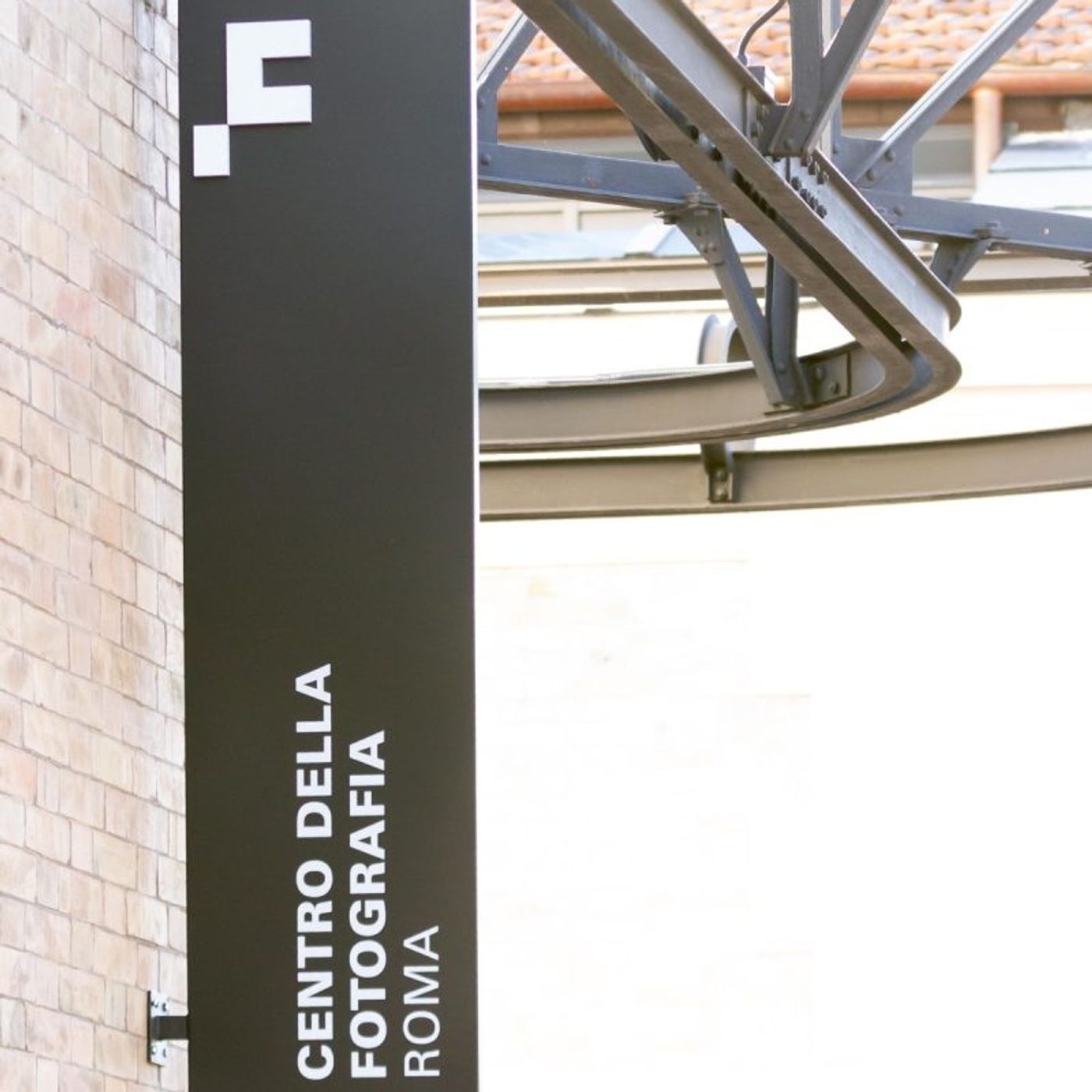 Daria Scolamacchia "Corpi reali, corpi immaginati"