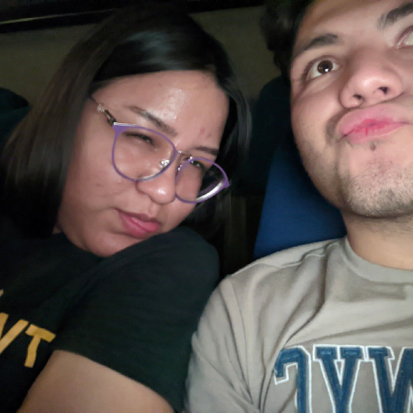 Café con canela. cover art