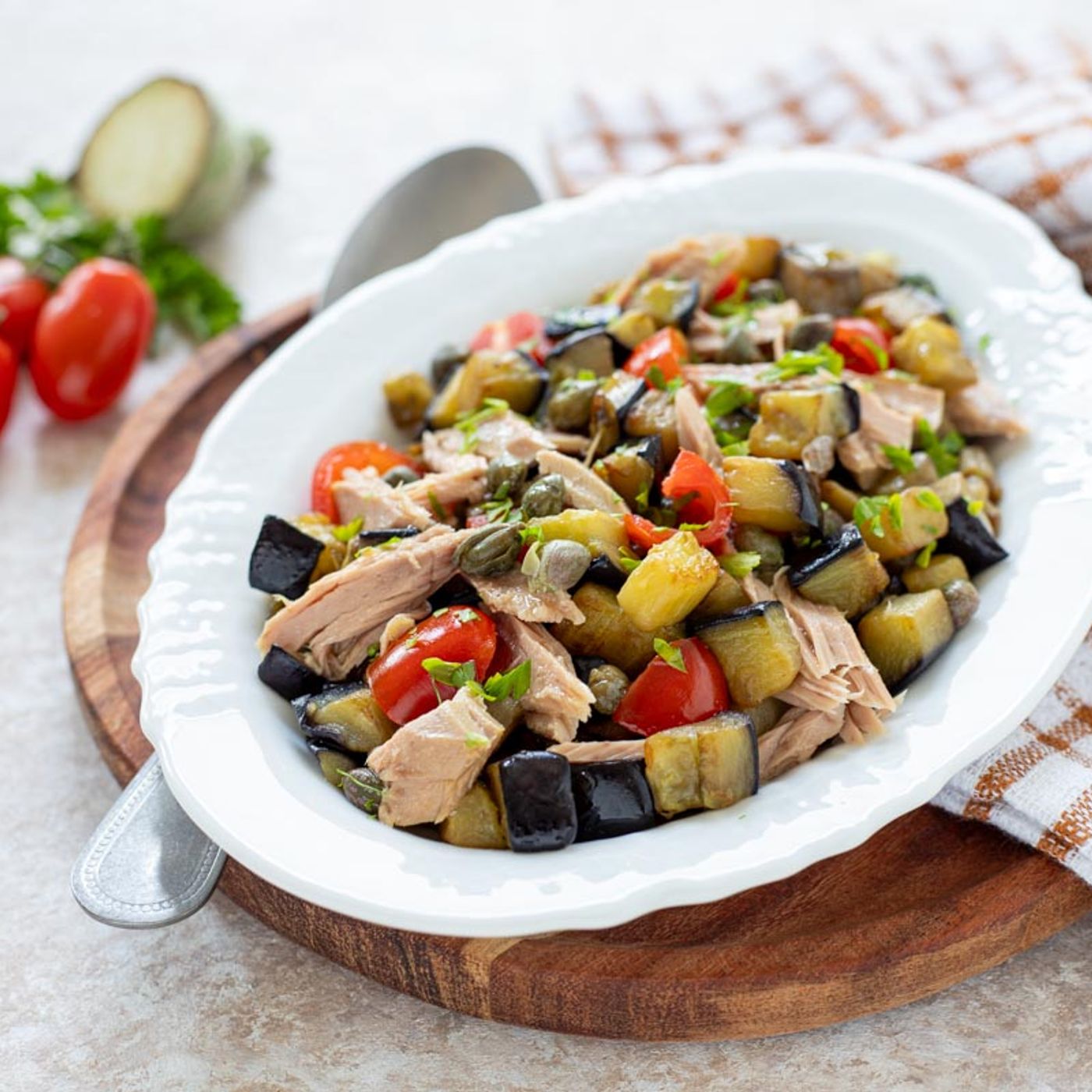 Melanzane con tonno e pomodori episode artwork