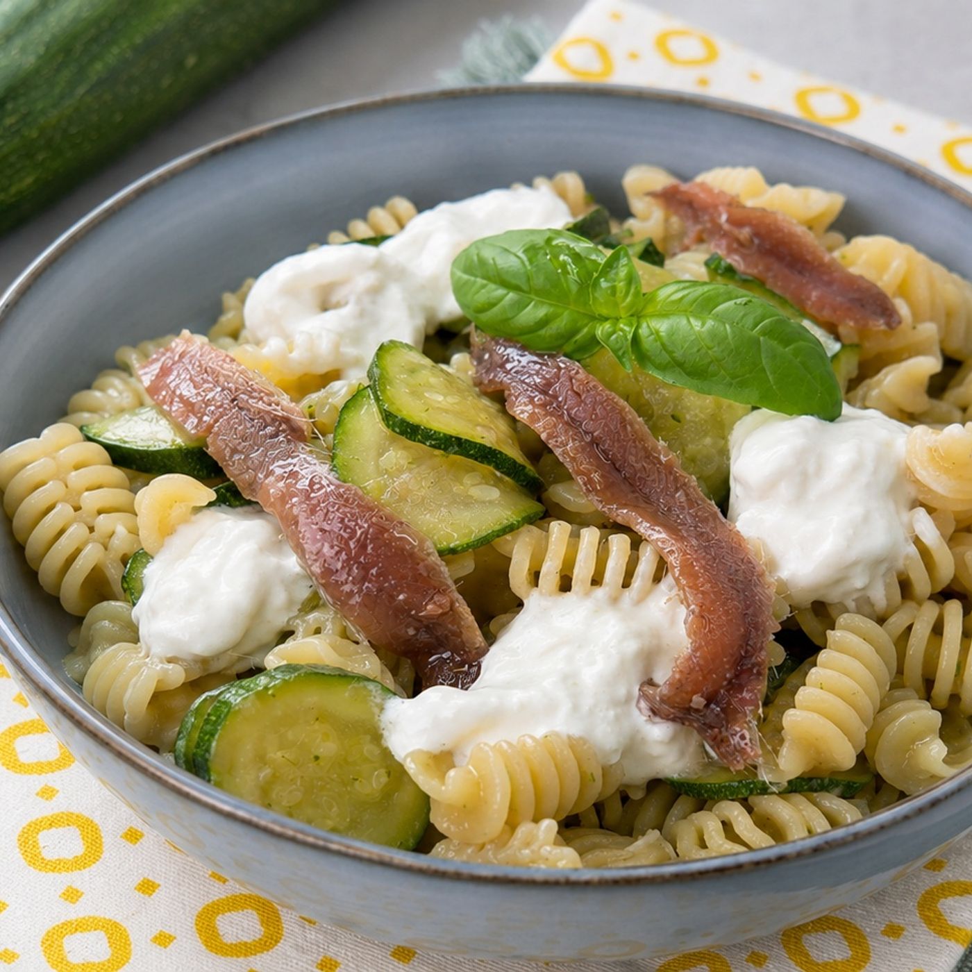 Pasta con zucchine acciughe e stracciatella episode artwork