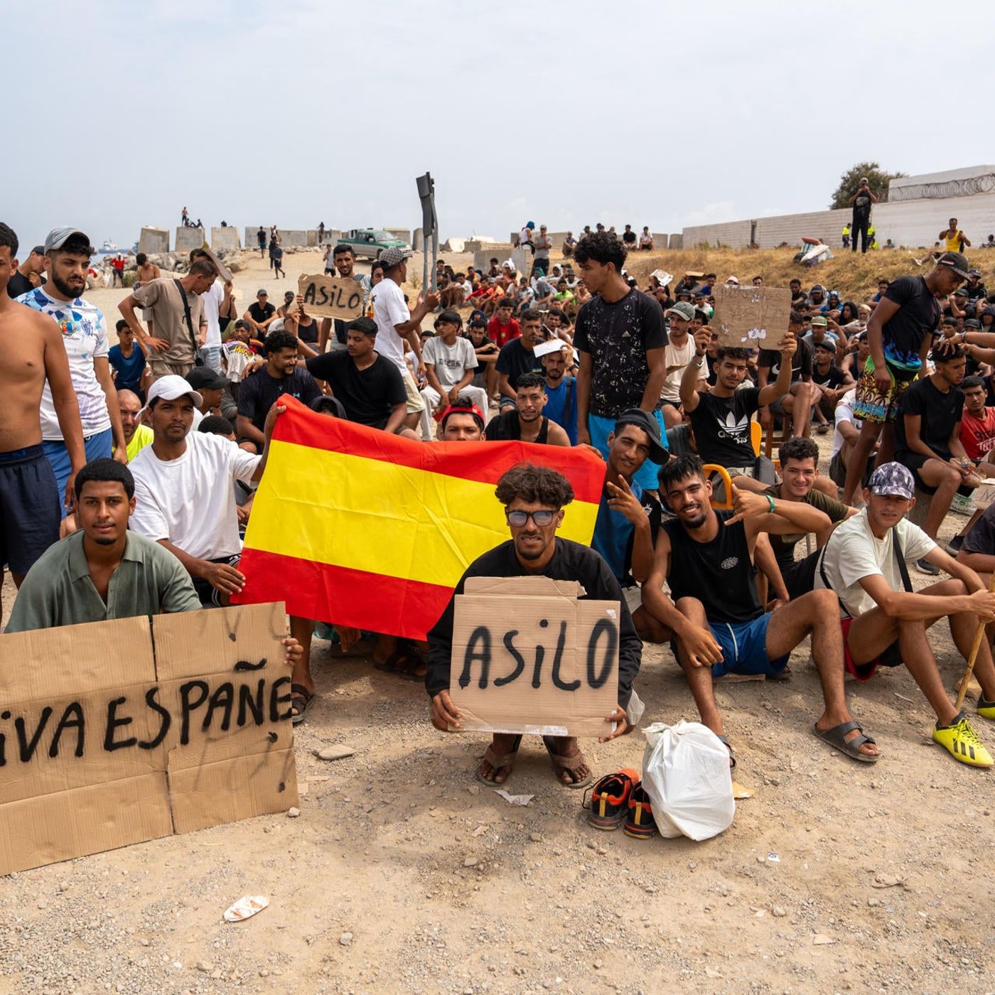 La cruda realidad del día a día en Ceuta: "Preparábamos 2.700 menús diarios y desde la entrada masiva llegamos a cerca de los 5.000"