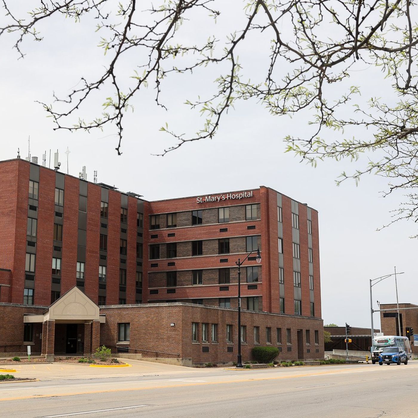 Prime Healthcare invests $104M in 1st year in Illinois episode artwork
