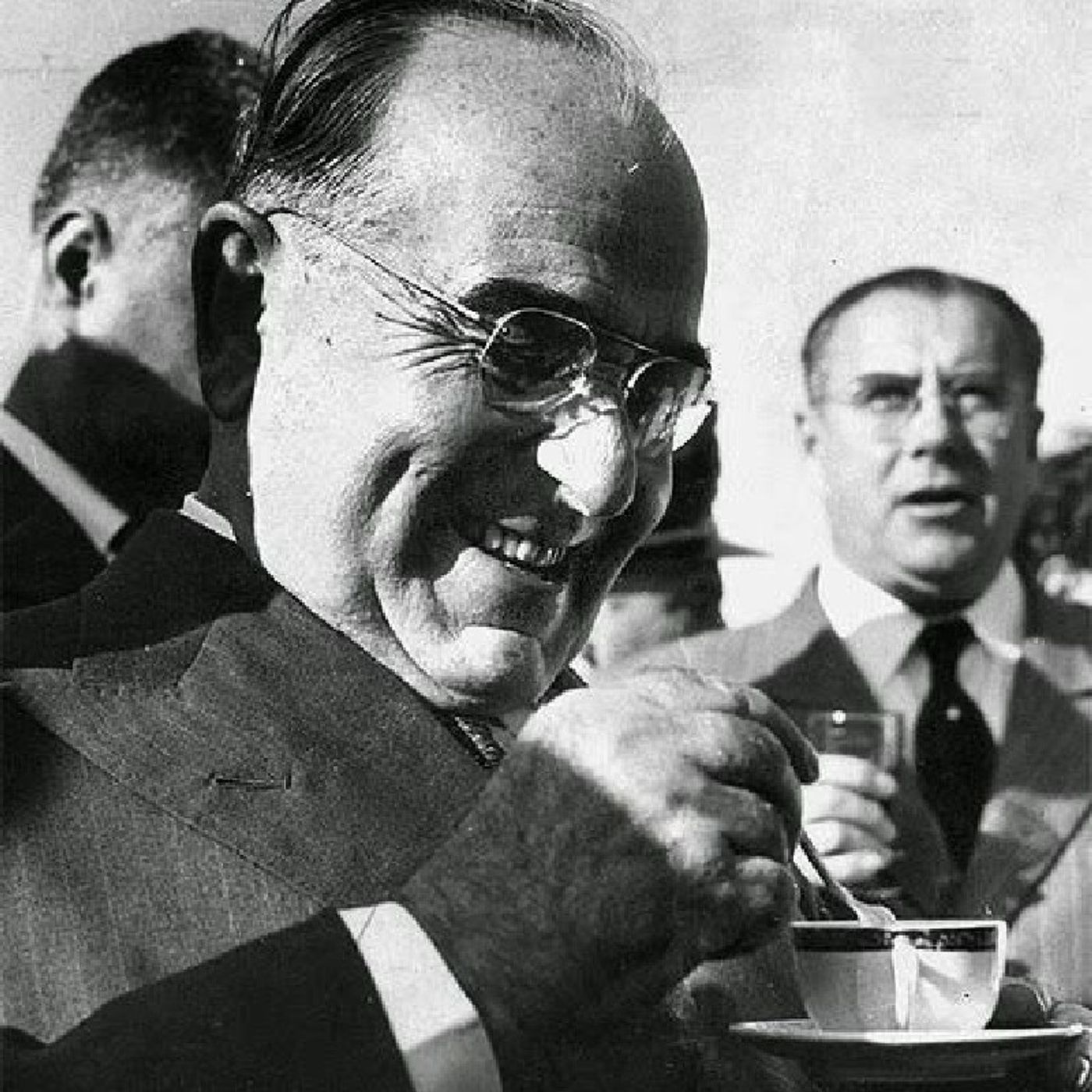 TEMPO DE REVOLUÇÃO 1930 episode artwork