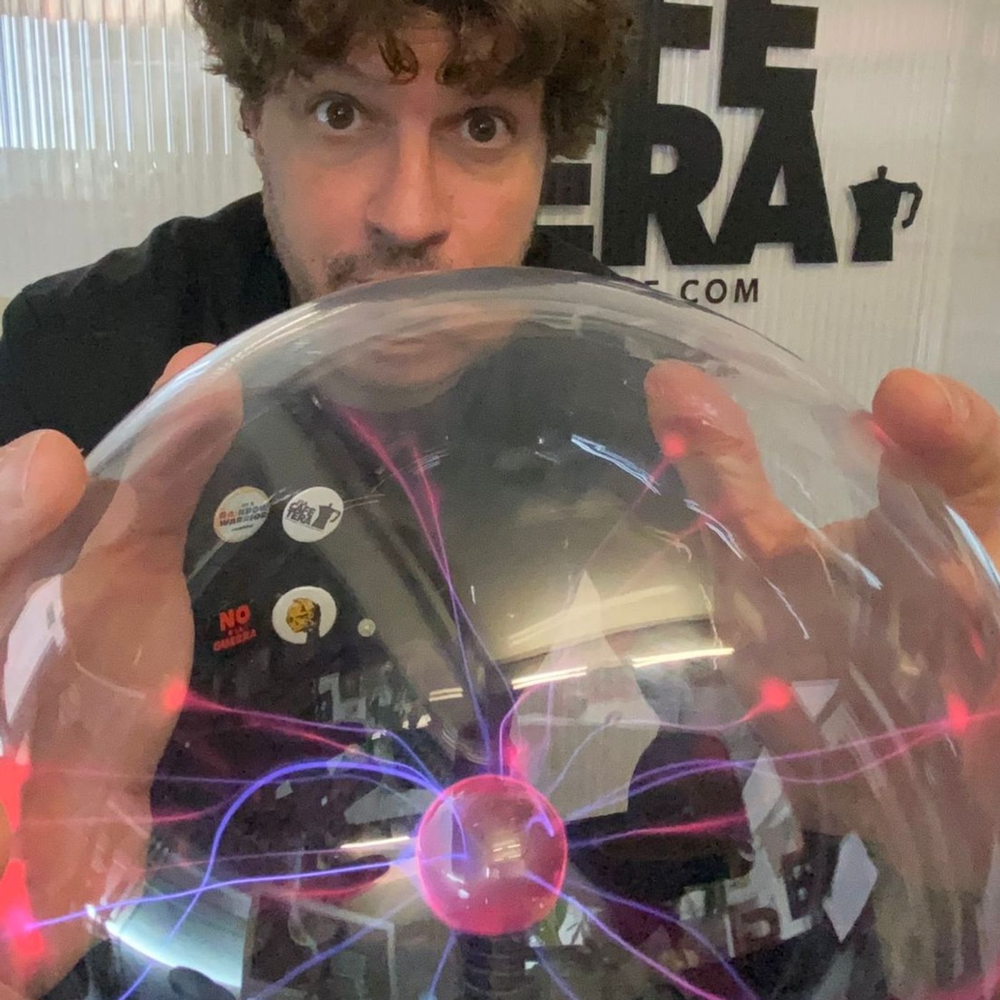 ☕ 16.1.2023 - SOBREMESA CAFETERA ¡ HA LLEGADO LA IA IA 2000 AL ESTUDIO ! La sobremesa es el espacio mas loco de #LaCafeteraRetrocesos