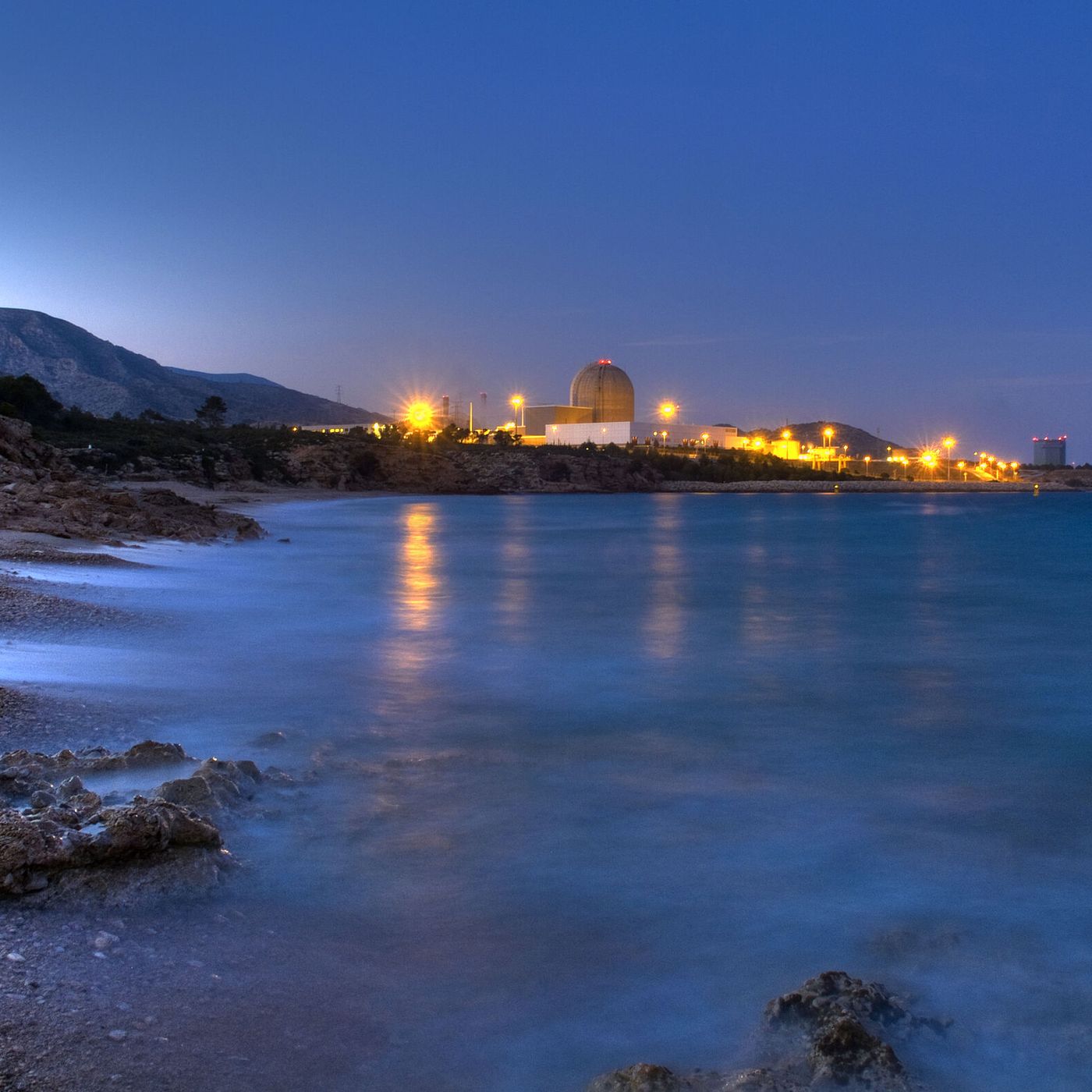 Prensa económica: China, Japón o Corea impulsan la energía nuclear con menor coste que en Europa