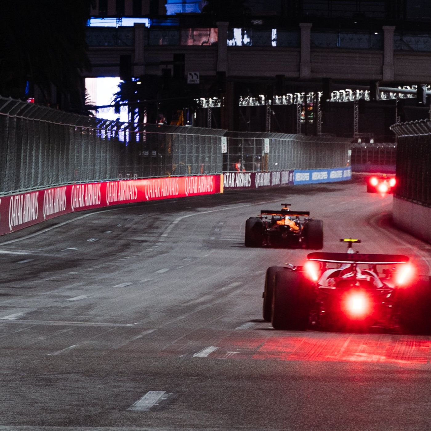 TL3 em Las Vegas: pista molhada, surpresas e McLaren escondendo o jogo episode artwork