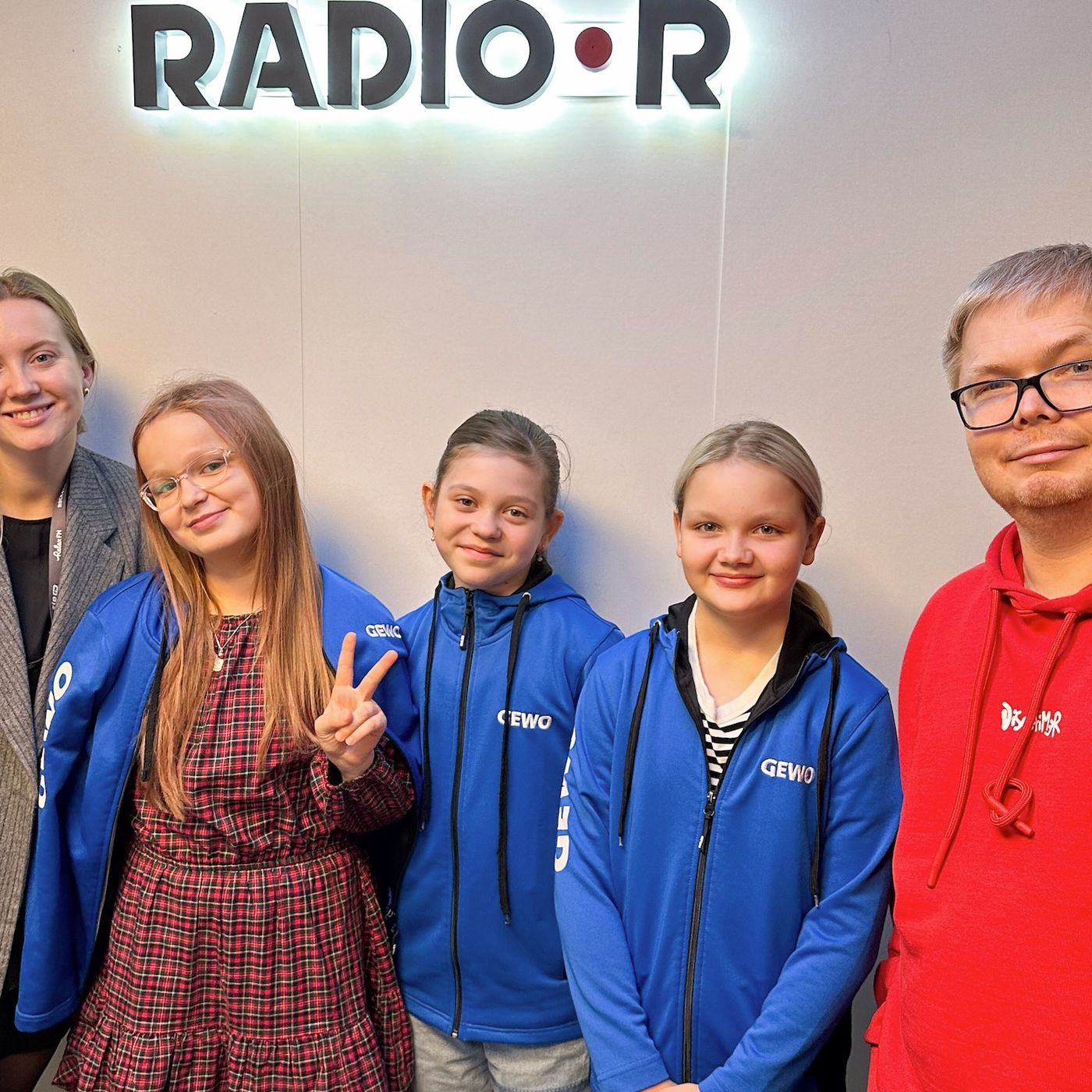 В эфире RADIO•R — юные воспитанницы Неменчинской спортивной школы Кайя Творогал, Ева Халковските и Карина Милта episode artwork