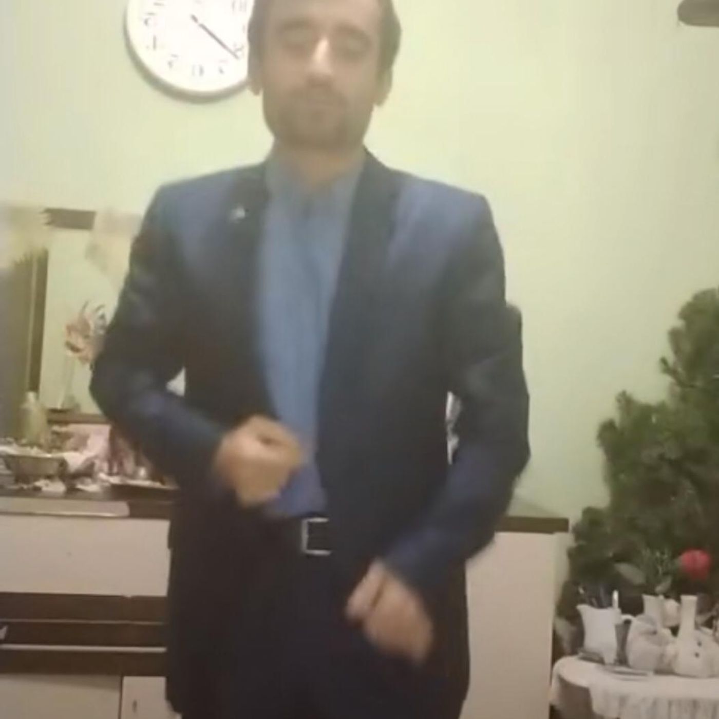 pembe mezarlık(onur bal) podcast artwork