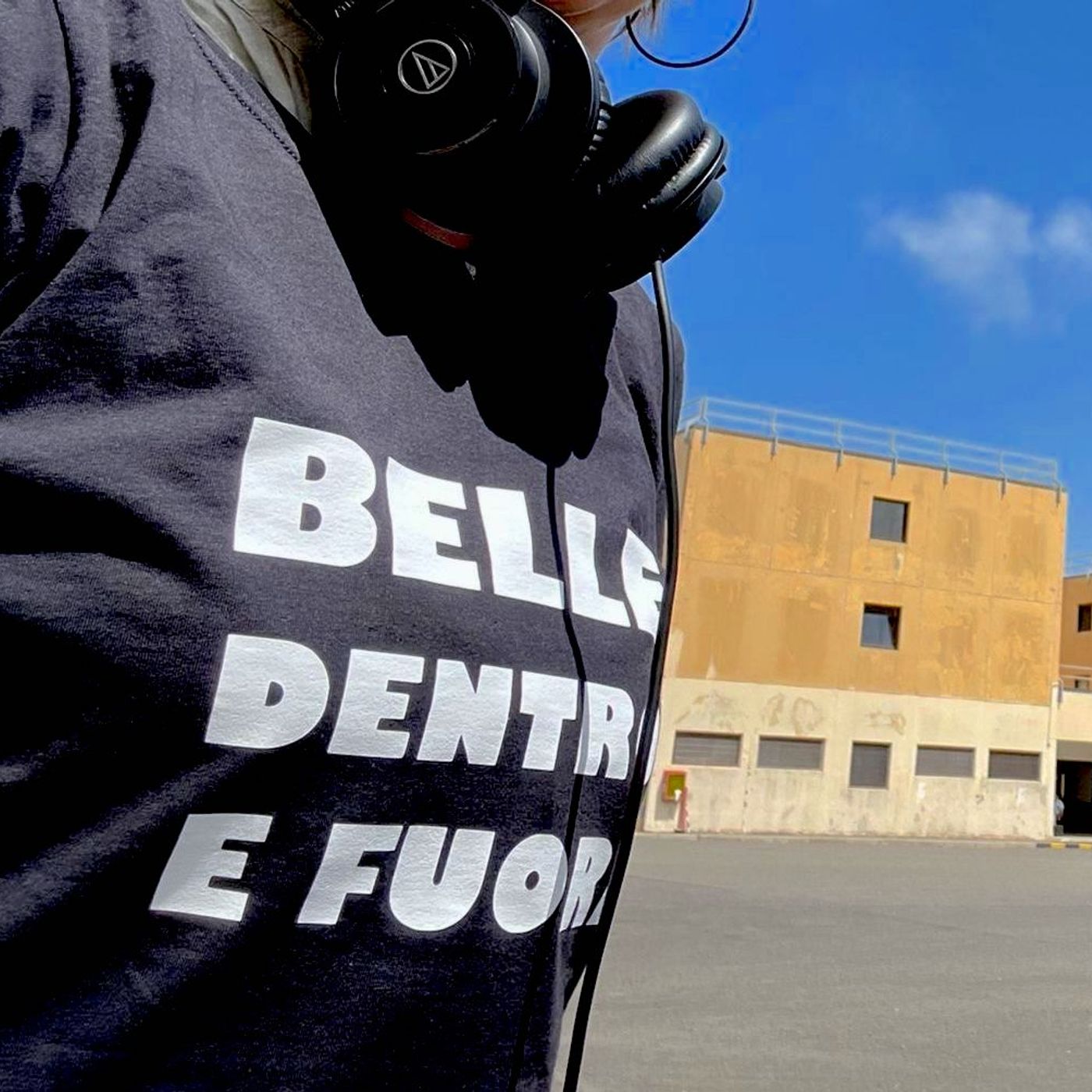 Belle Dentro