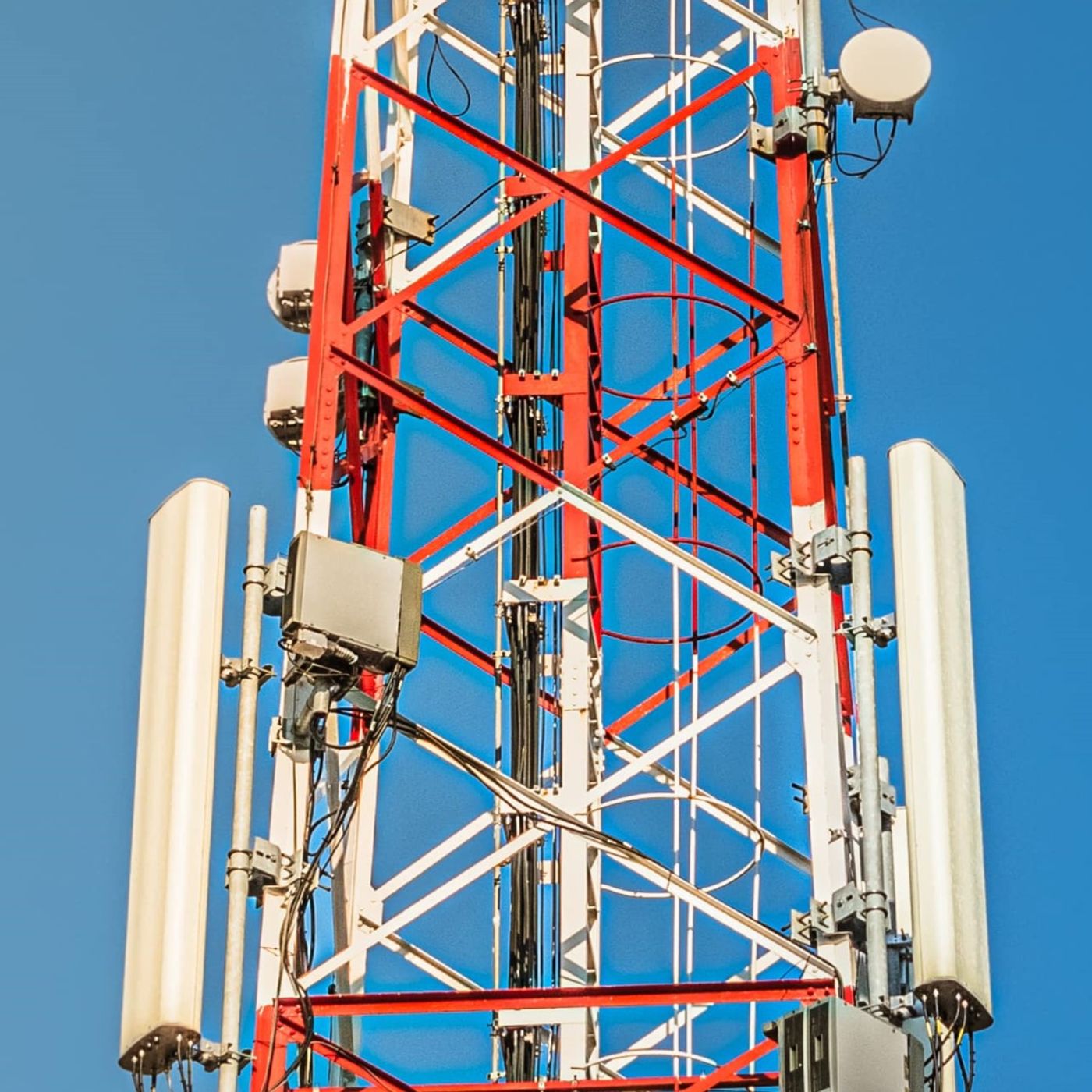 Le journal du 26 décembre 2025 - Télécommunications : l’ARCEP met en demeure les opérateurs mobiles pour manquements réglementaires episode artwork
