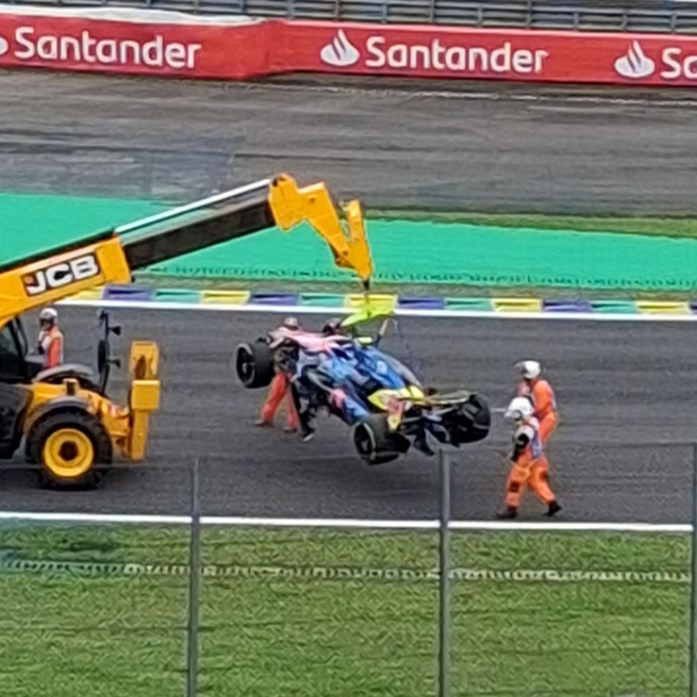Norris vence a Sprint! Batidas de Piastri, Colapinto e Bortoleto impressionam interlagos 09/11/2025 episode artwork