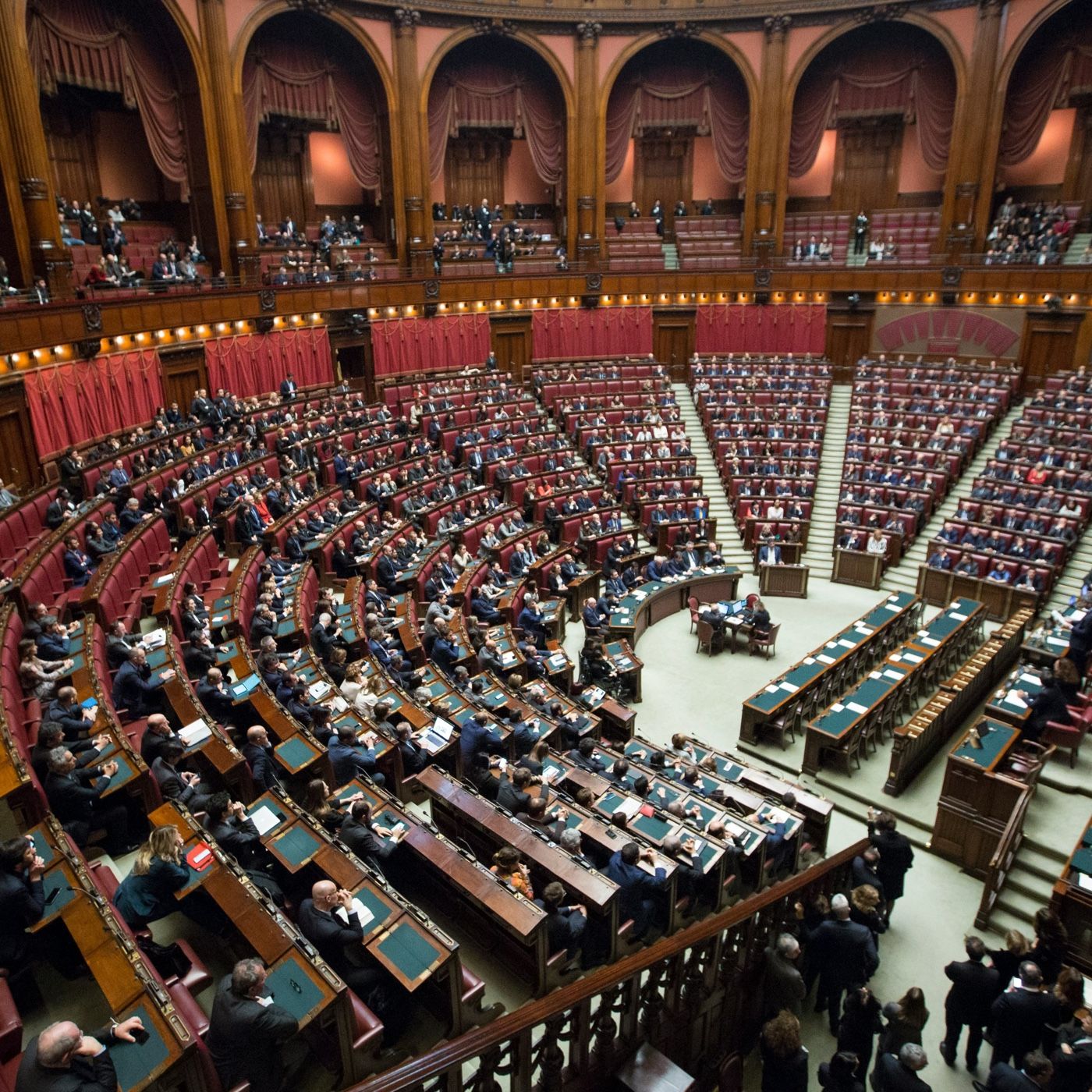 Democracia, Historia y Realidad Local