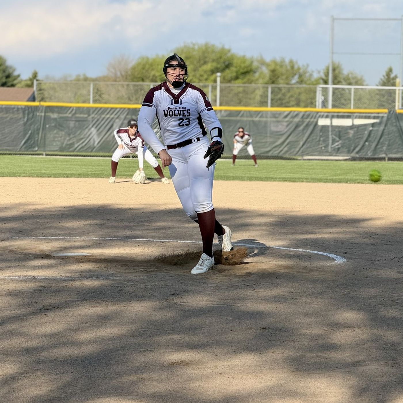 Feeling good again, Reese Mosolino pitches Prairie Ridge past Huntley in key FVC game episode artwork