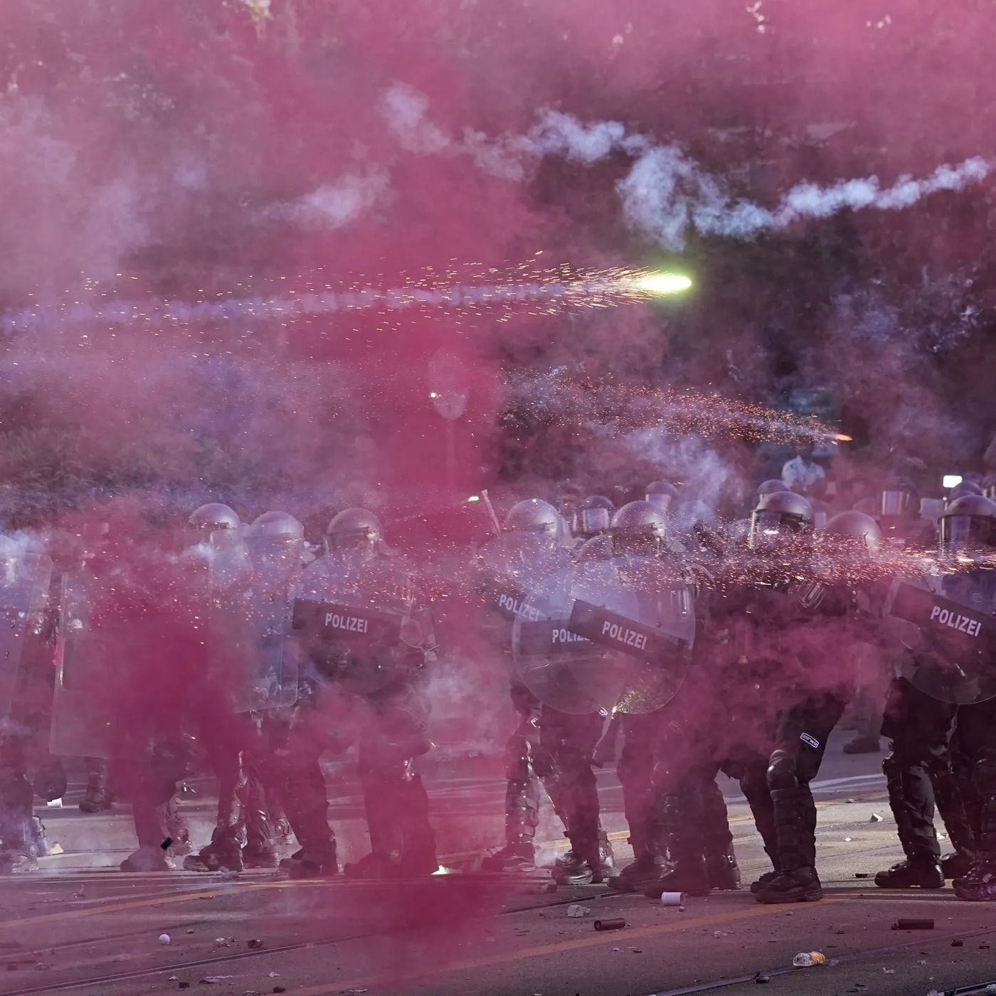Vandalism and clashes despite tight security in Geneva episode artwork