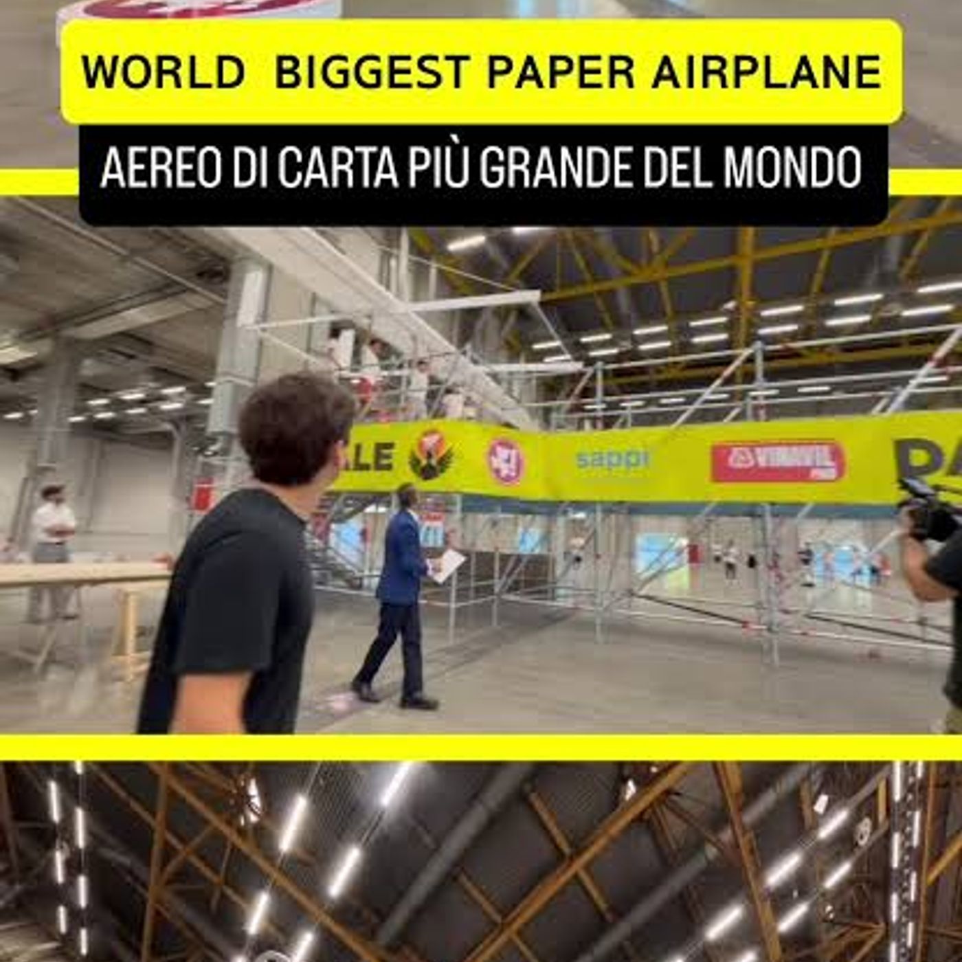Diretta 311 SecSta Aereo di carta piu grande del mondo Uni Ing Pisa - London Clubs