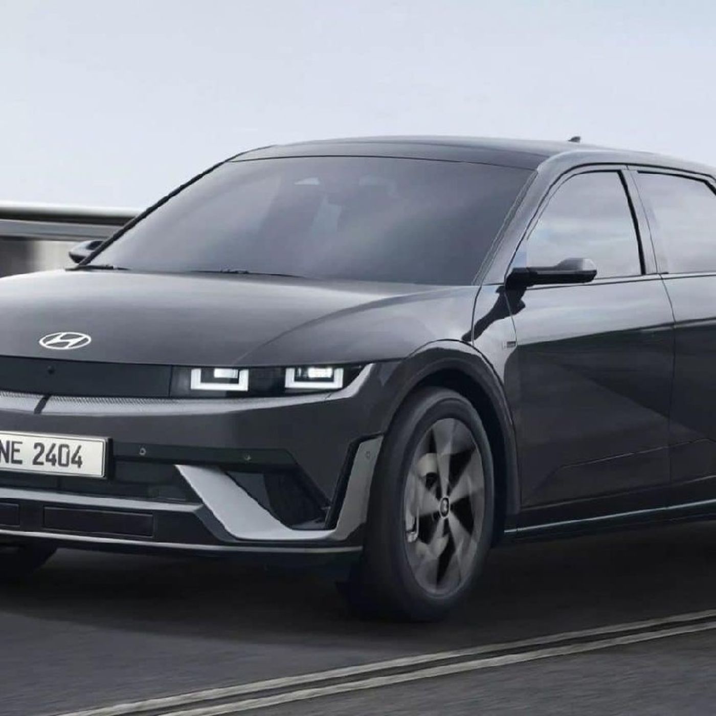 Hyundai Ioniq 5 2024: Más rígido y con acabado N-Line episode artwork