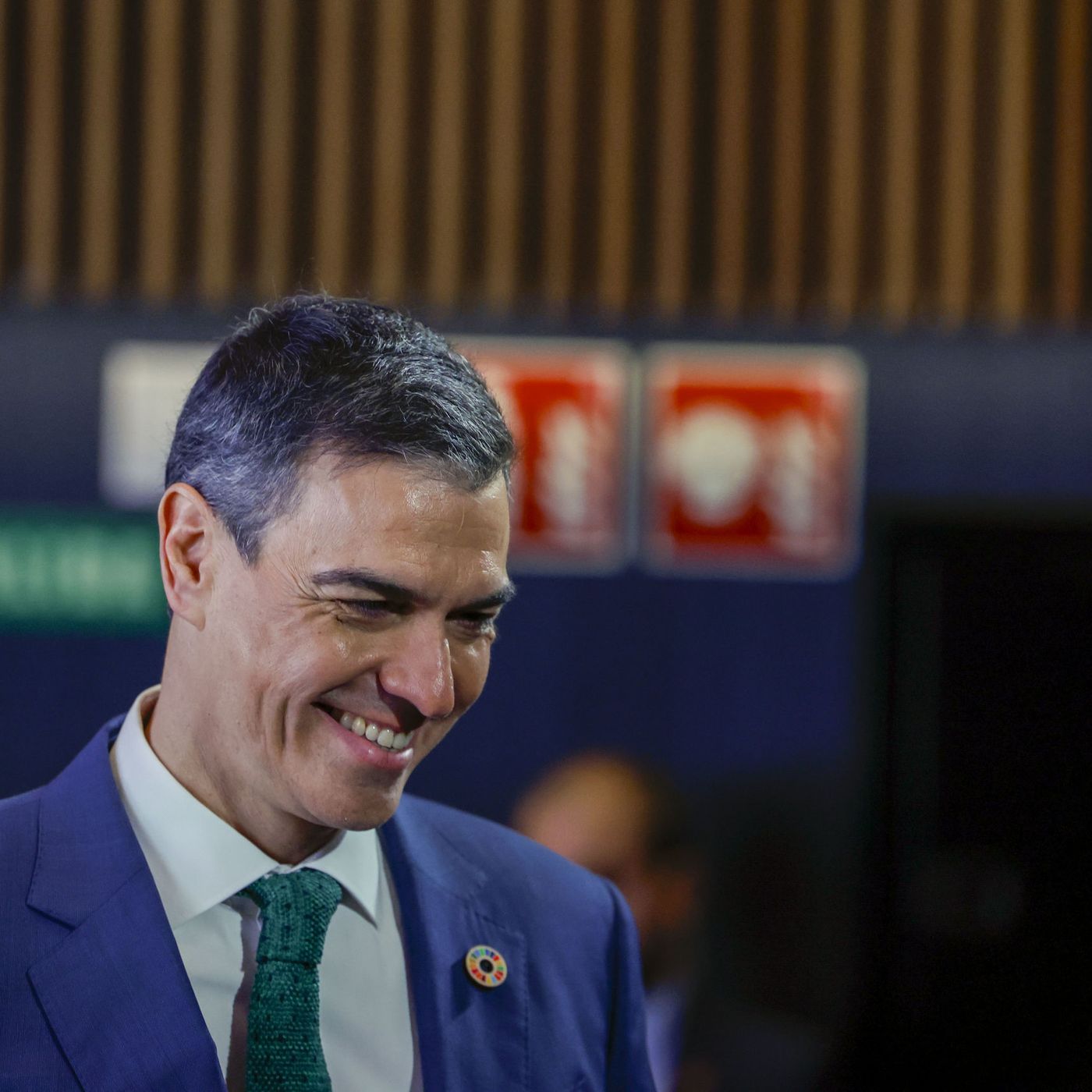 Jiménez Losantos enumera todas las instituciones que dependen de Sánchez