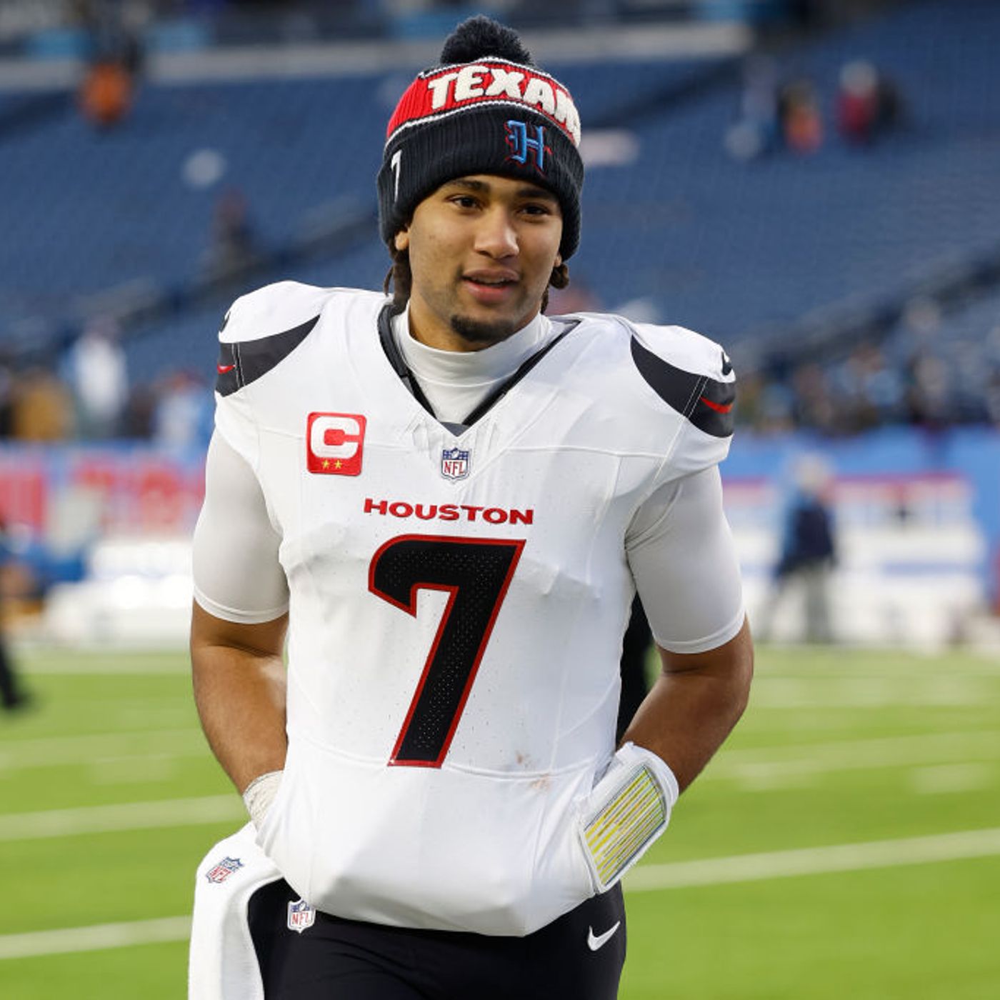 Texans Beat Oilers, Will Host Chargers In Wild Card, Rockets Defeat Lakers, Fox Sports Lawsuit