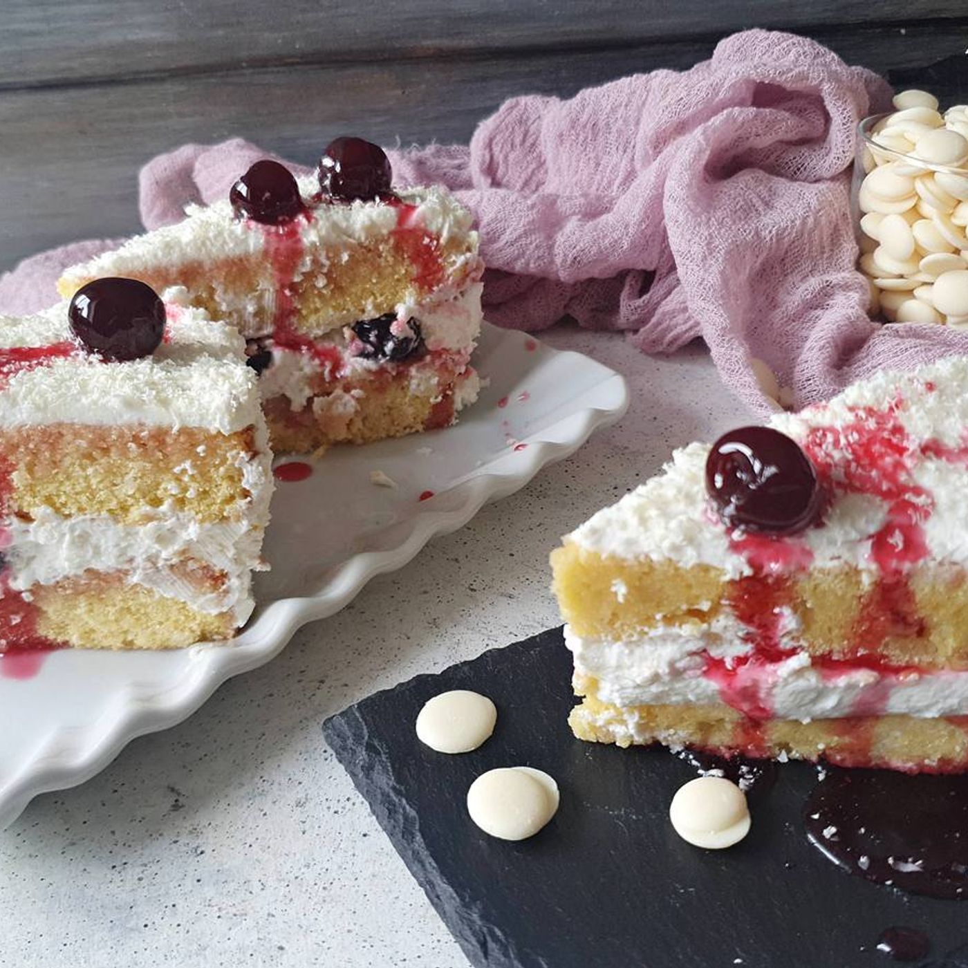 Torta  al cioccolato con crema al mascarpone e amarene episode artwork