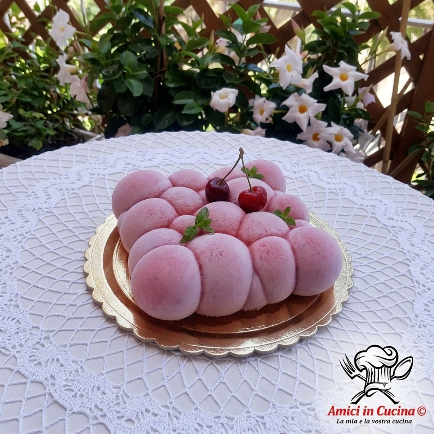 Semifreddo alle Ciliegie: Ricetta Cremosa e Facile con Panna e Savoiardi episode artwork