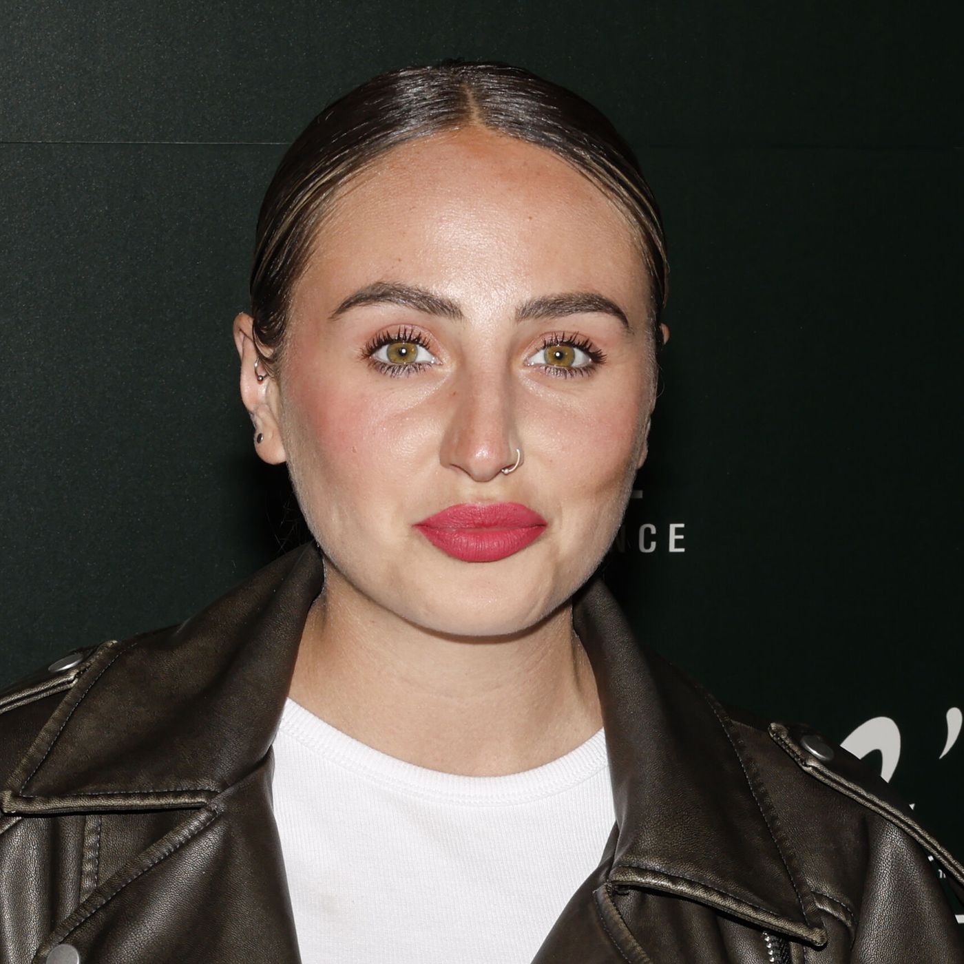 Crónica Rosa: La Justicia castiga el "maltrato mediático" a Rocío Flores