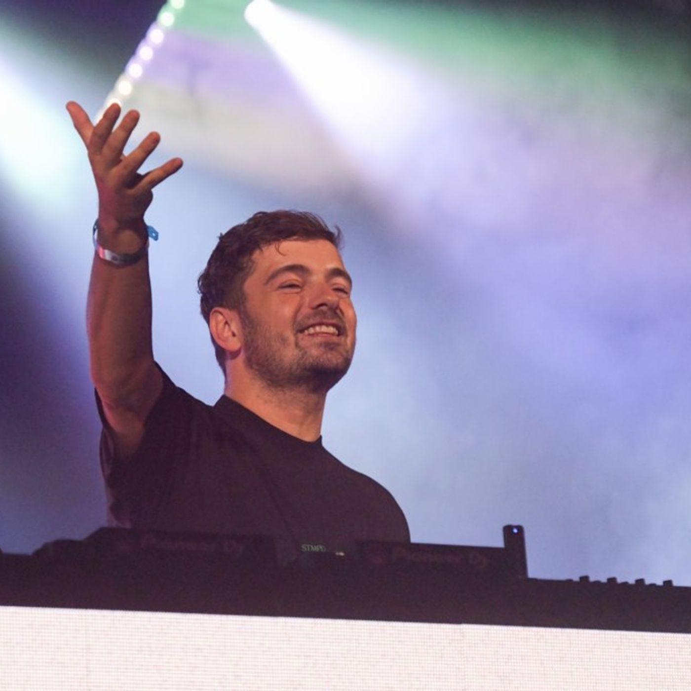 Martin Garrix Debuts U2 Collab ‘Fireflies’ With The Edge at Tomorrowland in Belgium
