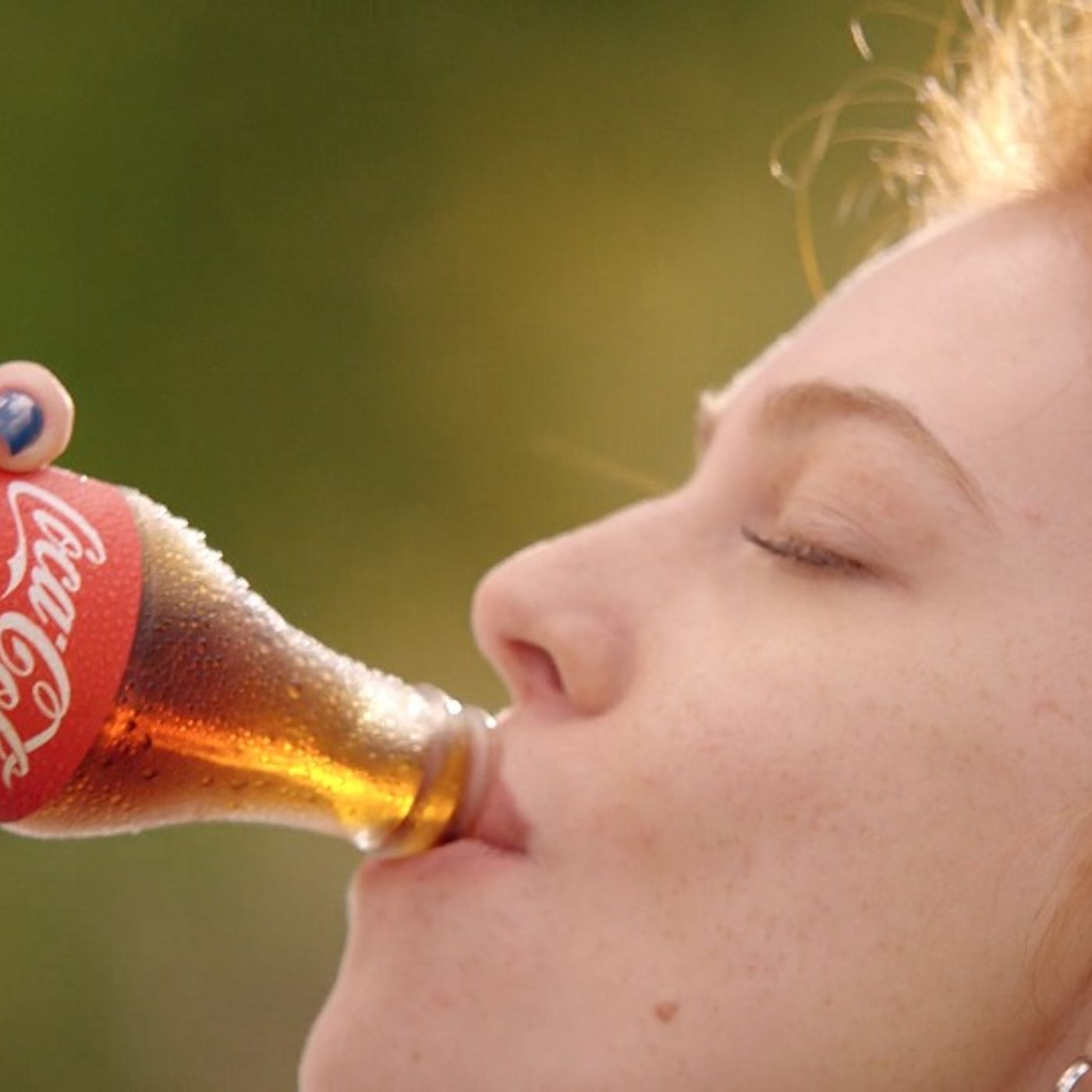 Olha o que ocorre quando você toma Coca-Cola!