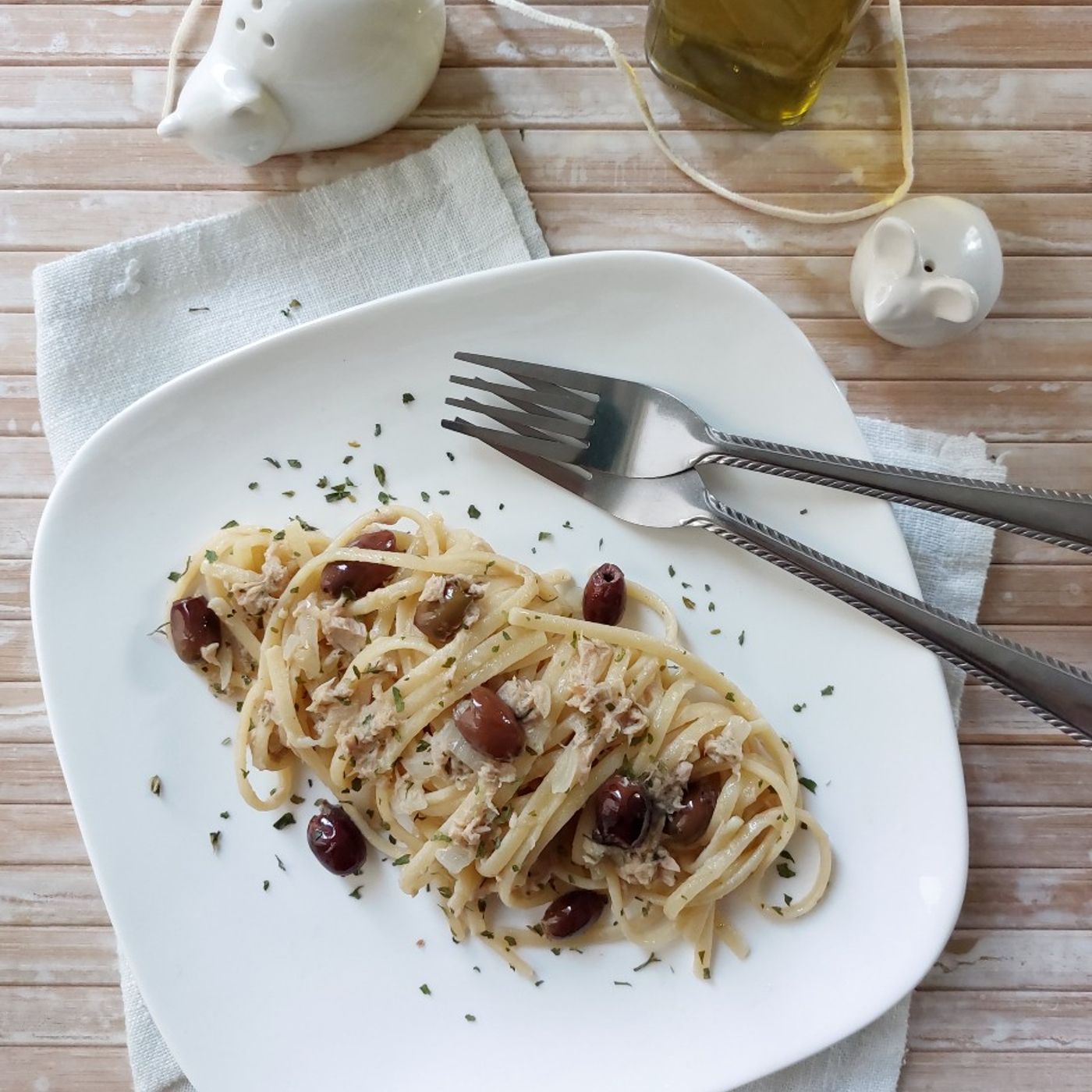 Pasta tonno e olive taggiasche: primo piatto facile e veloce episode artwork