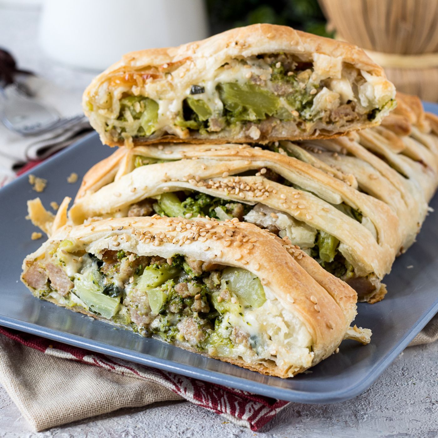 TORTA SALATA BROCCOLI E SALSICCIA