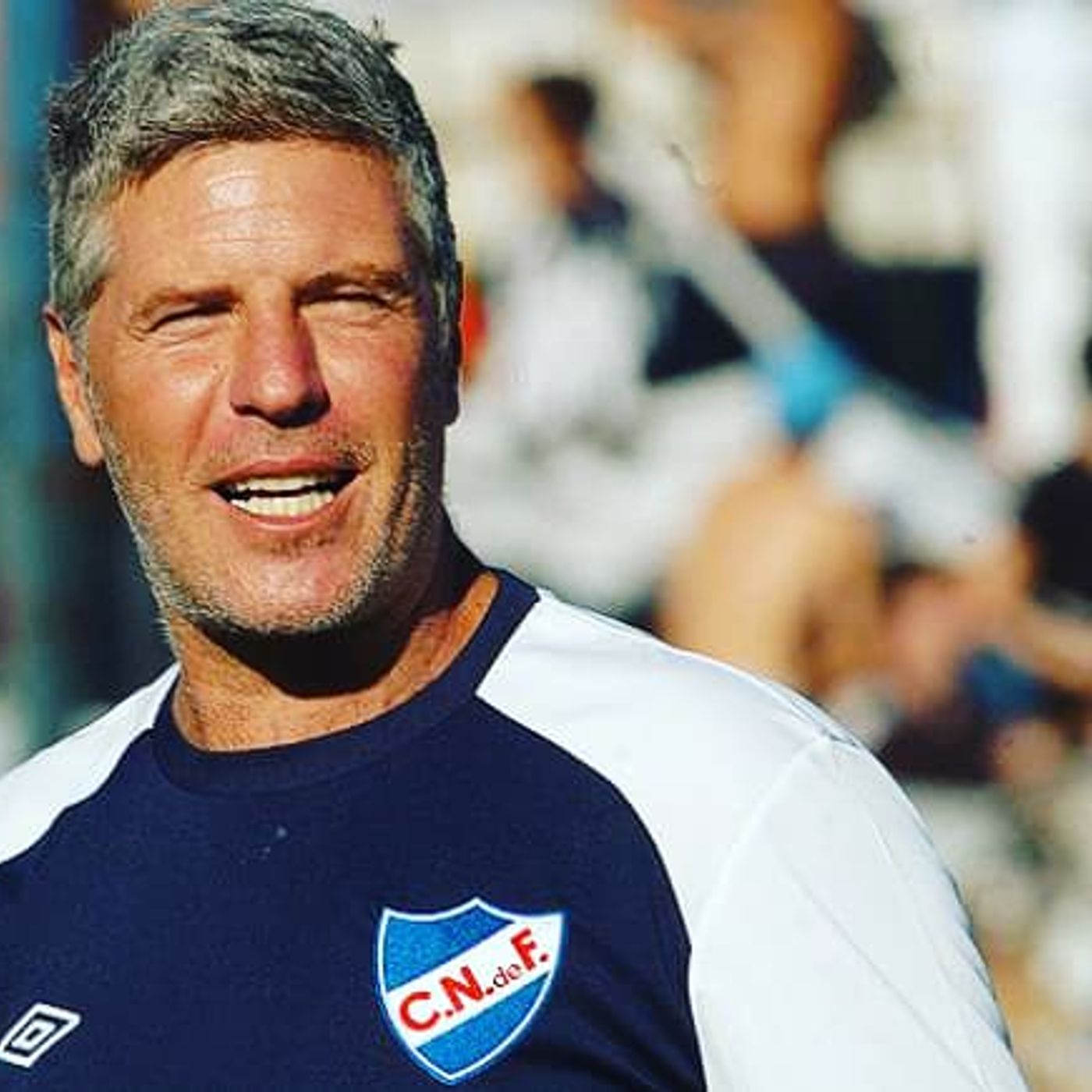 946: Pendientes de los banquillos en la Liga Hypermotion