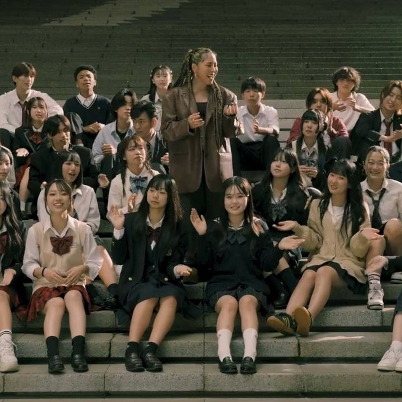 AI、新曲「まだ旅の途中」MV Behind The Scenes公開