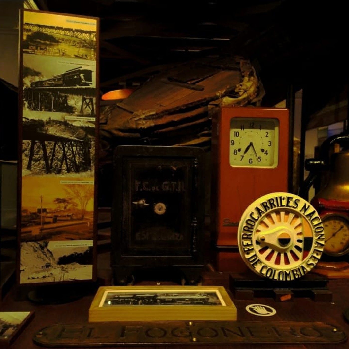 Audio_Ingles_Daniela_Gonzalez cover art