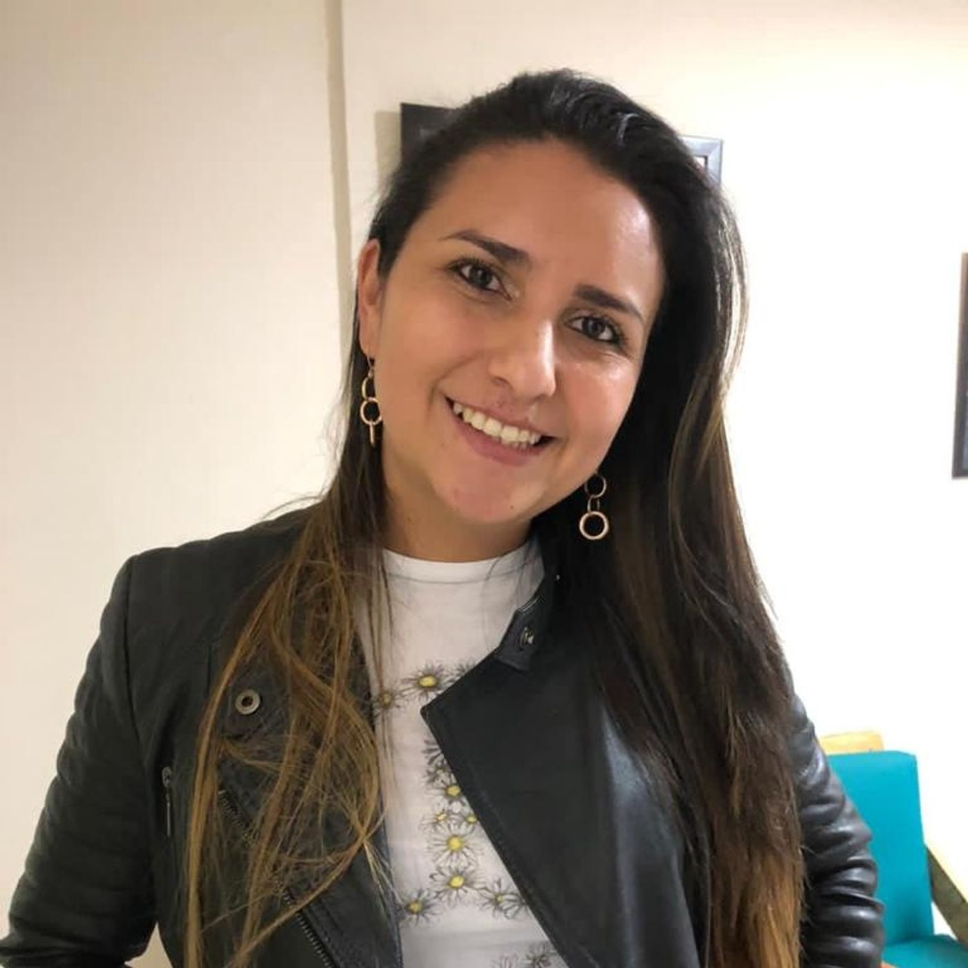 Opinión de Claudia Alvarado sobre el programa Profes a la U. episode artwork