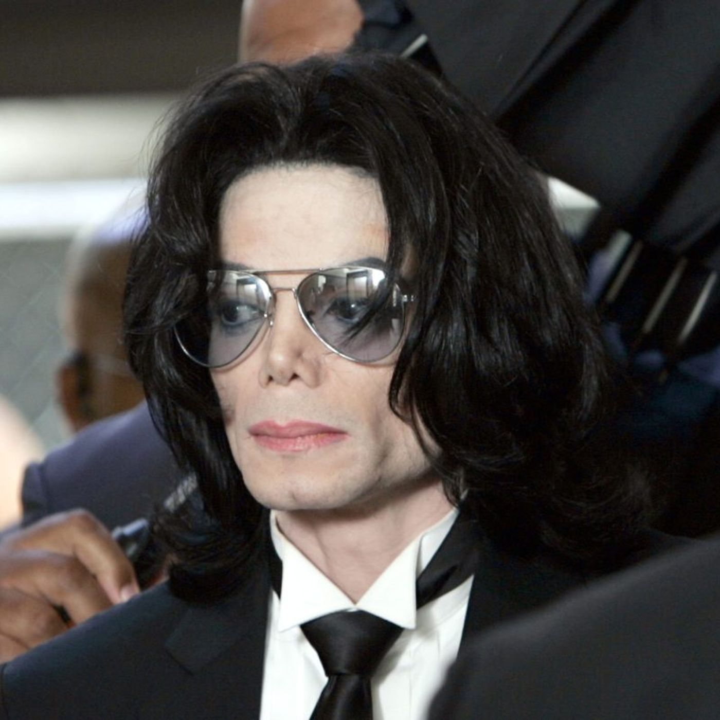 Michael Jackson ‘Second Family’ Child Sex Trafficking Lawsuit Tossed Out of Court episode artwork