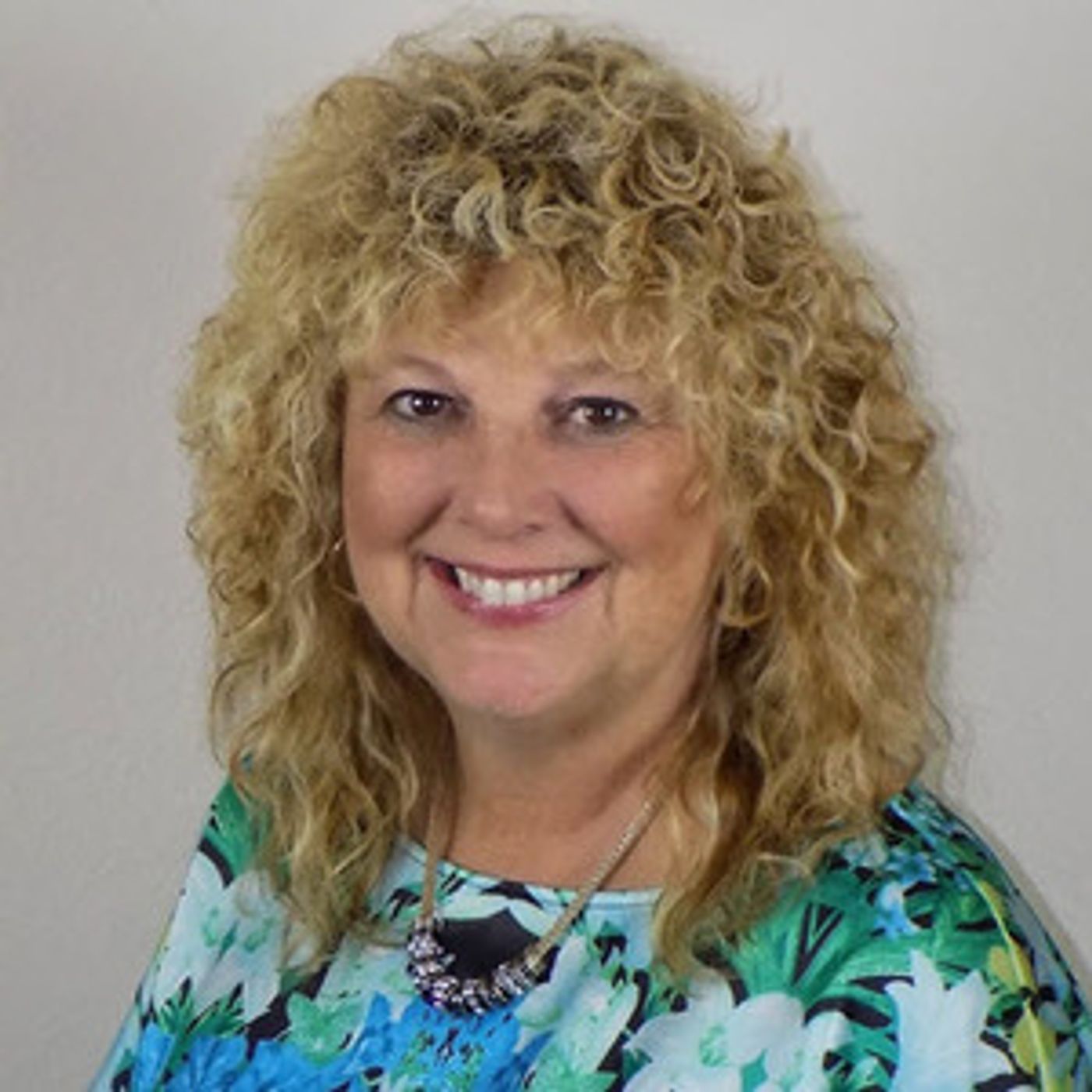 Beth Christo, Tampa Area Luxury Property Realtor thumbnail