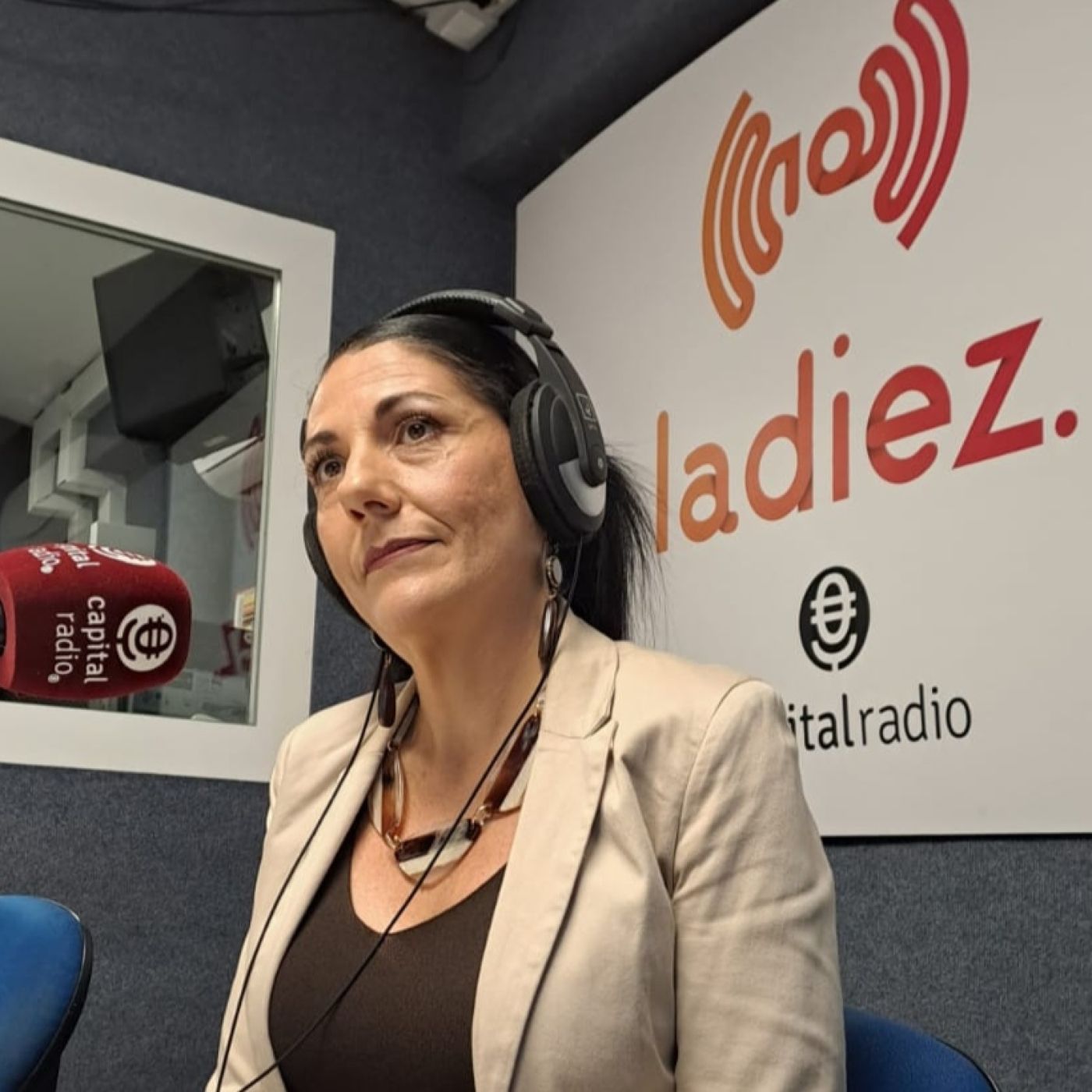 La Diez Capital Radio