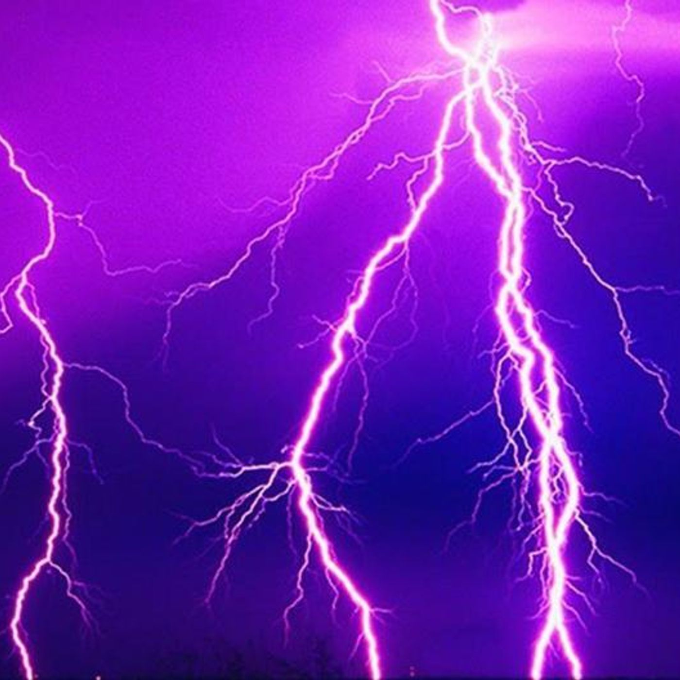 Historias de Miedo Octubre 22 de 2021 LOS TRUENOS Y DUENDES