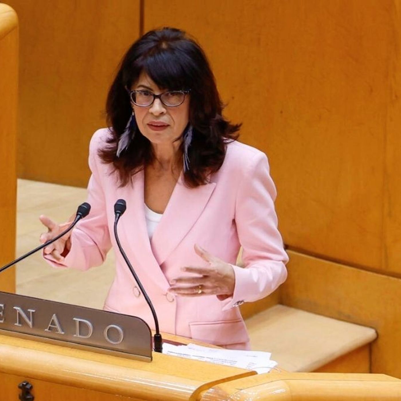 Una abogada denuncia la estafa de Igualdad con el nuevo contrato de pulseras antimaltrato: "Un desprecio a las mujeres"