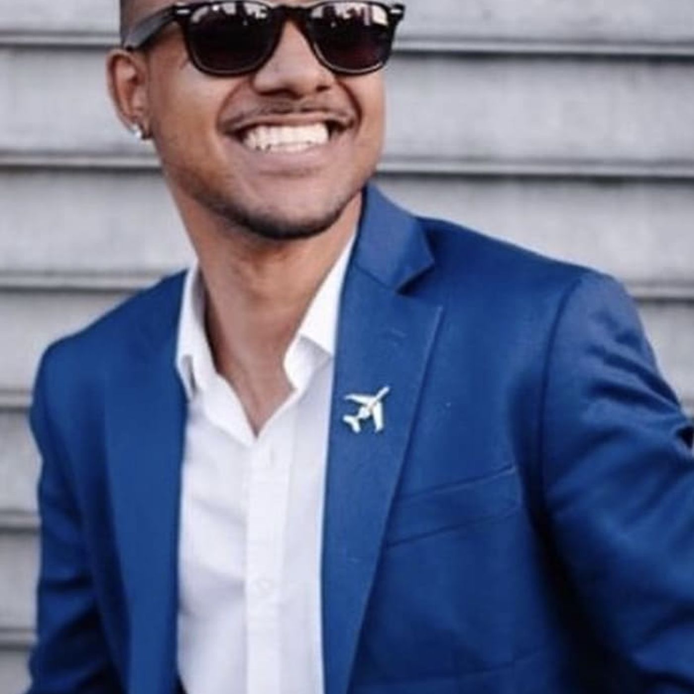 Award-winning R&B artist/producer/CEO of Bentley Records Luca Dayz is my very special guest! episode artwork